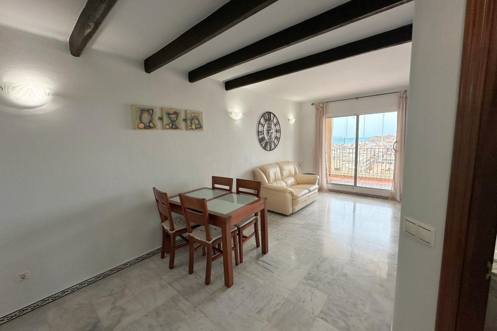 Resale - Apartment / flat -
Torrevieja - Playa de los Locos