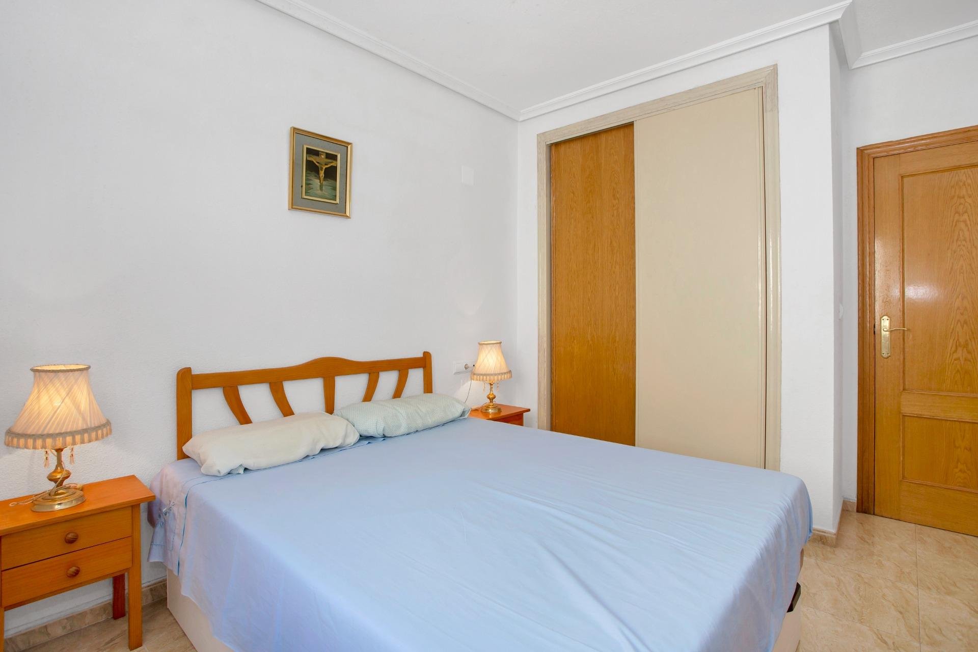 Resale - Apartment / flat -
Torrevieja - Playa de los Locos