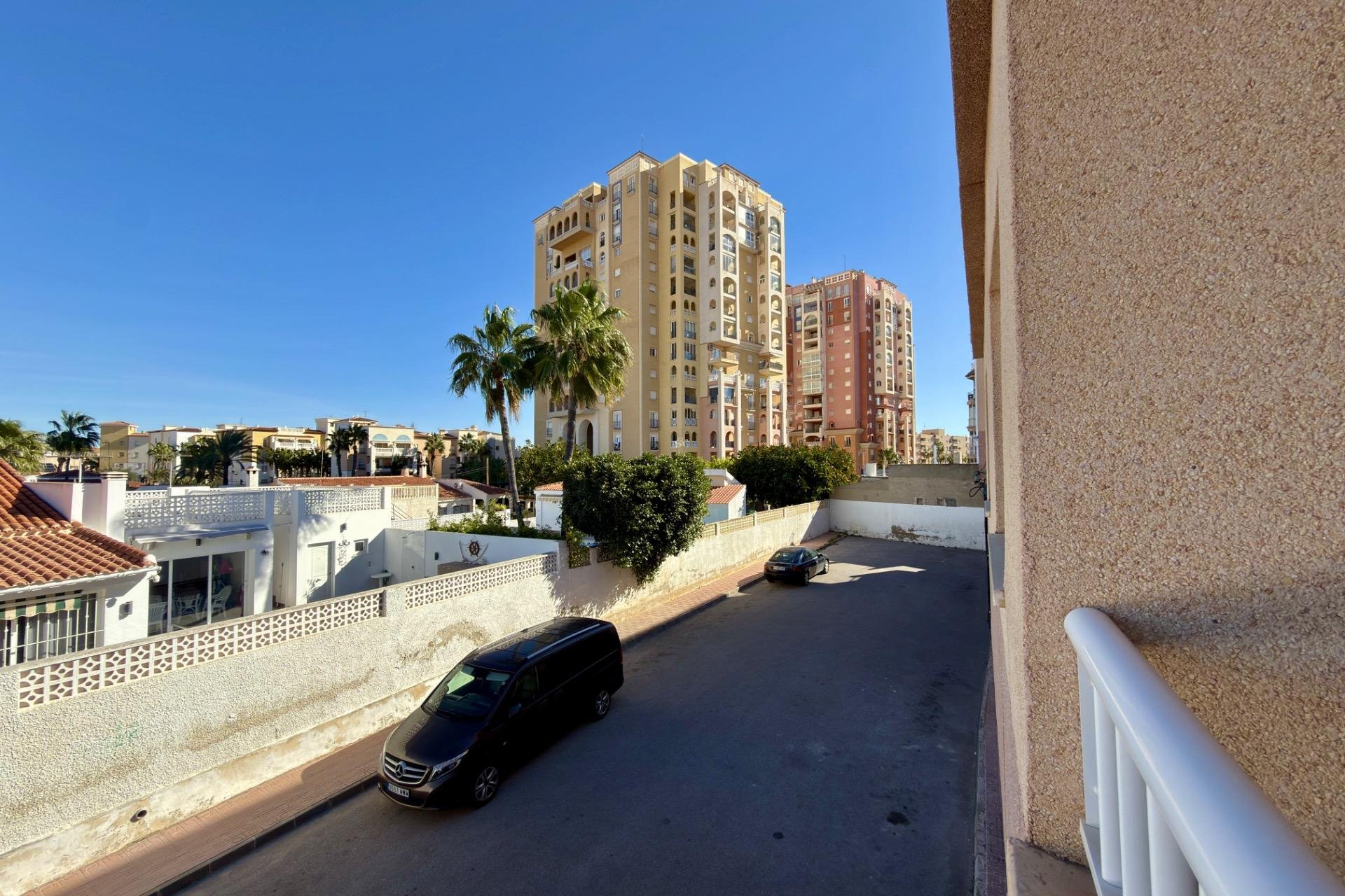 Resale - Apartment / flat -
Torrevieja - Playa de los Locos
