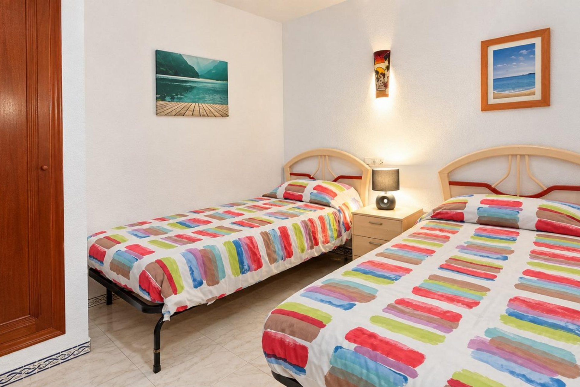 Resale - Apartment / flat -
Torrevieja - Playa de los Locos