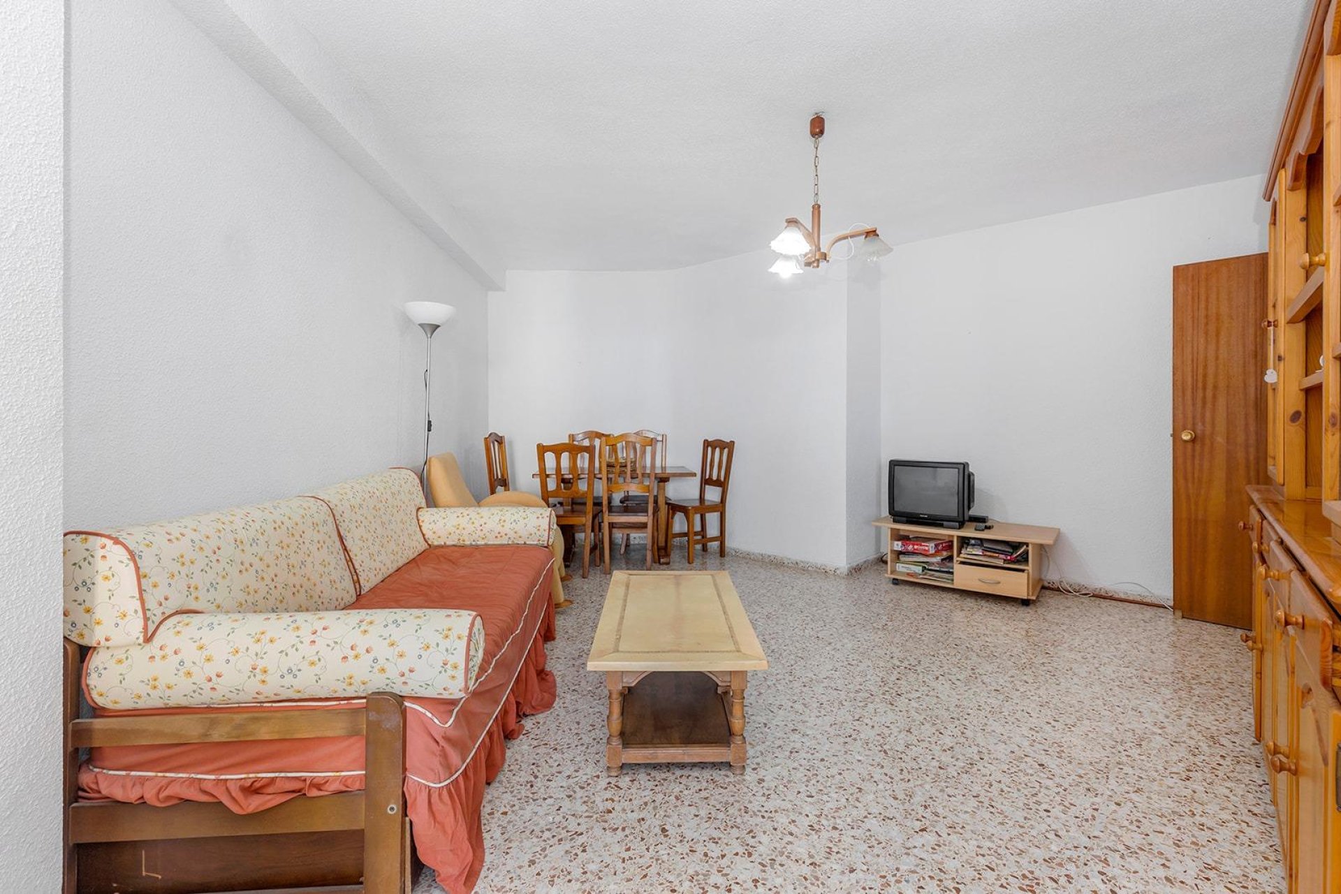 Resale - Apartment / flat -
Torrevieja - Playa de los locos