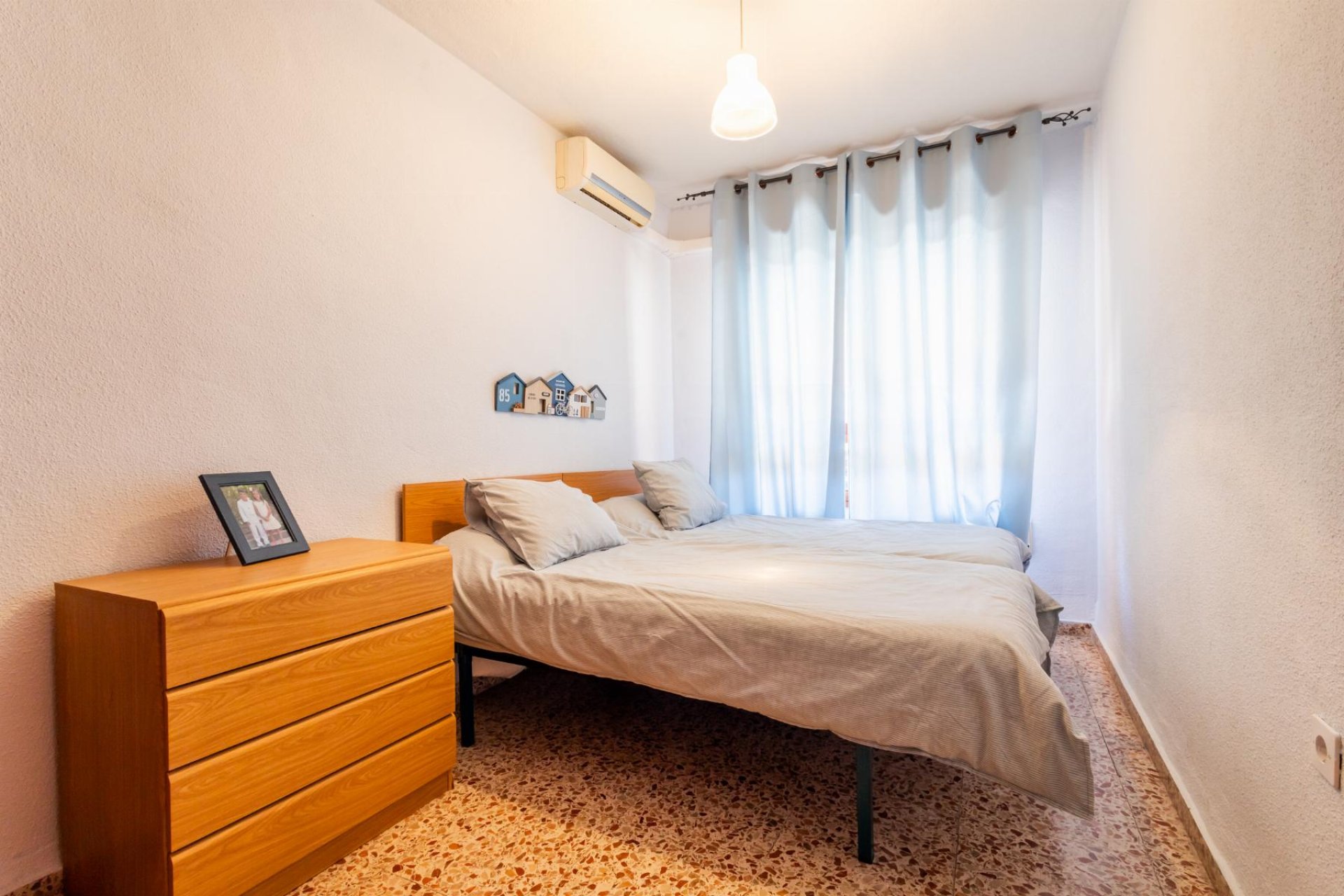 Resale - Apartment / flat -
Torrevieja - Playa de los Naufragos