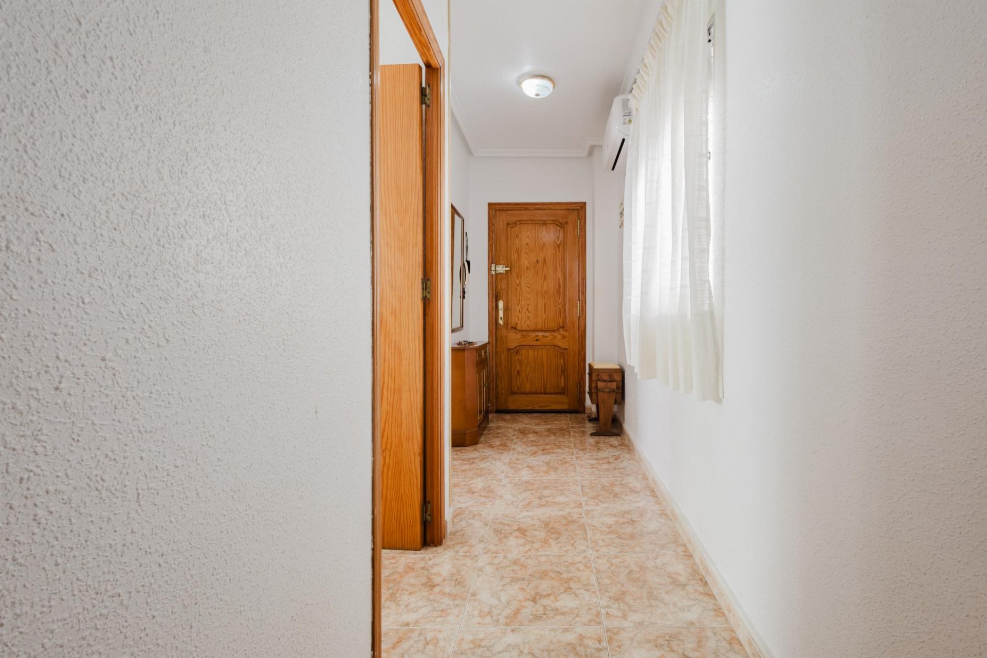 Resale - Apartment / flat -
Torrevieja - Playa de los Naufragos