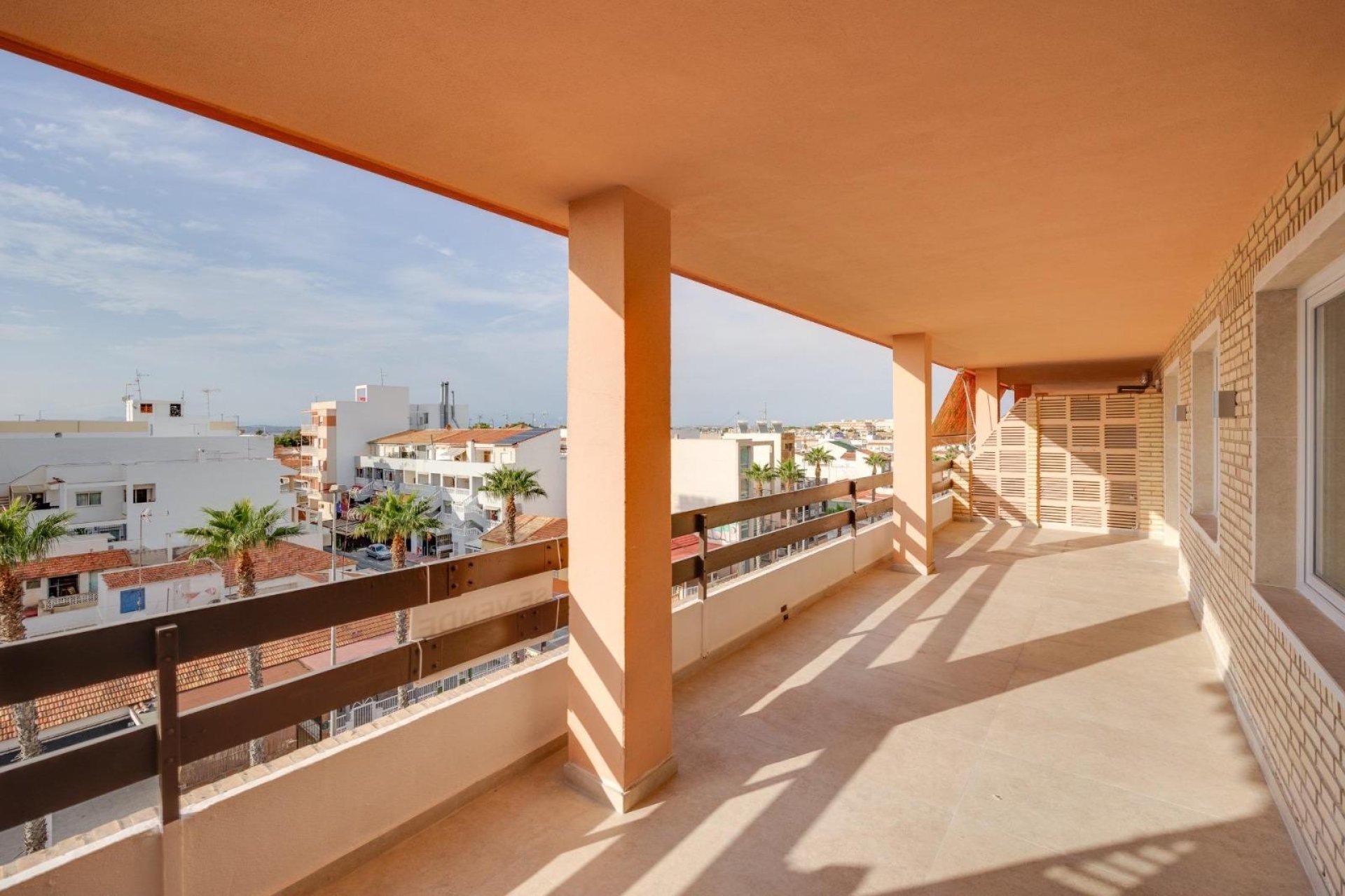 Resale - Apartment / flat -
Torrevieja - Playa de los Naufragos