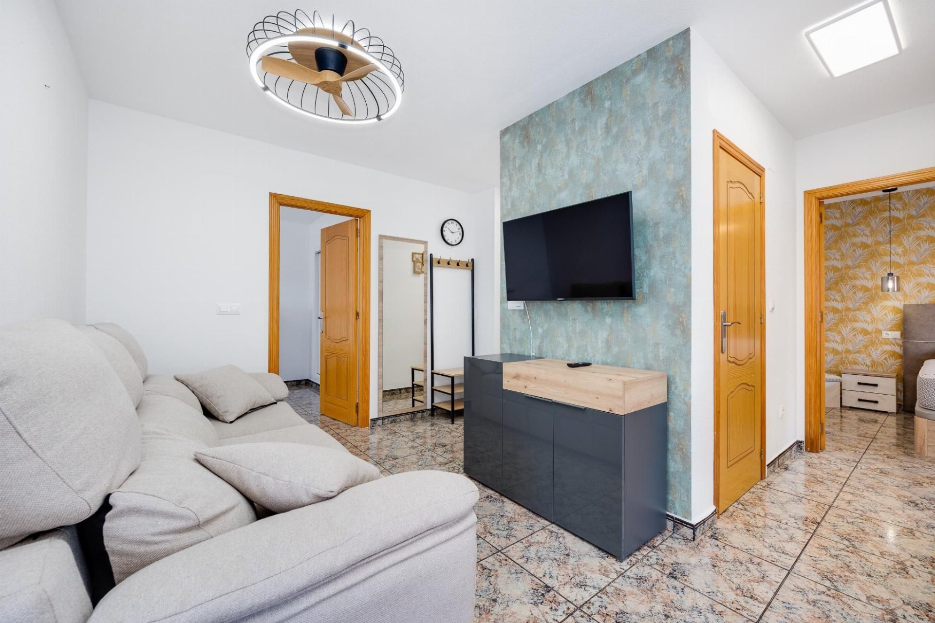 Resale - Apartment / flat -
Torrevieja - Playa de los Naufragos