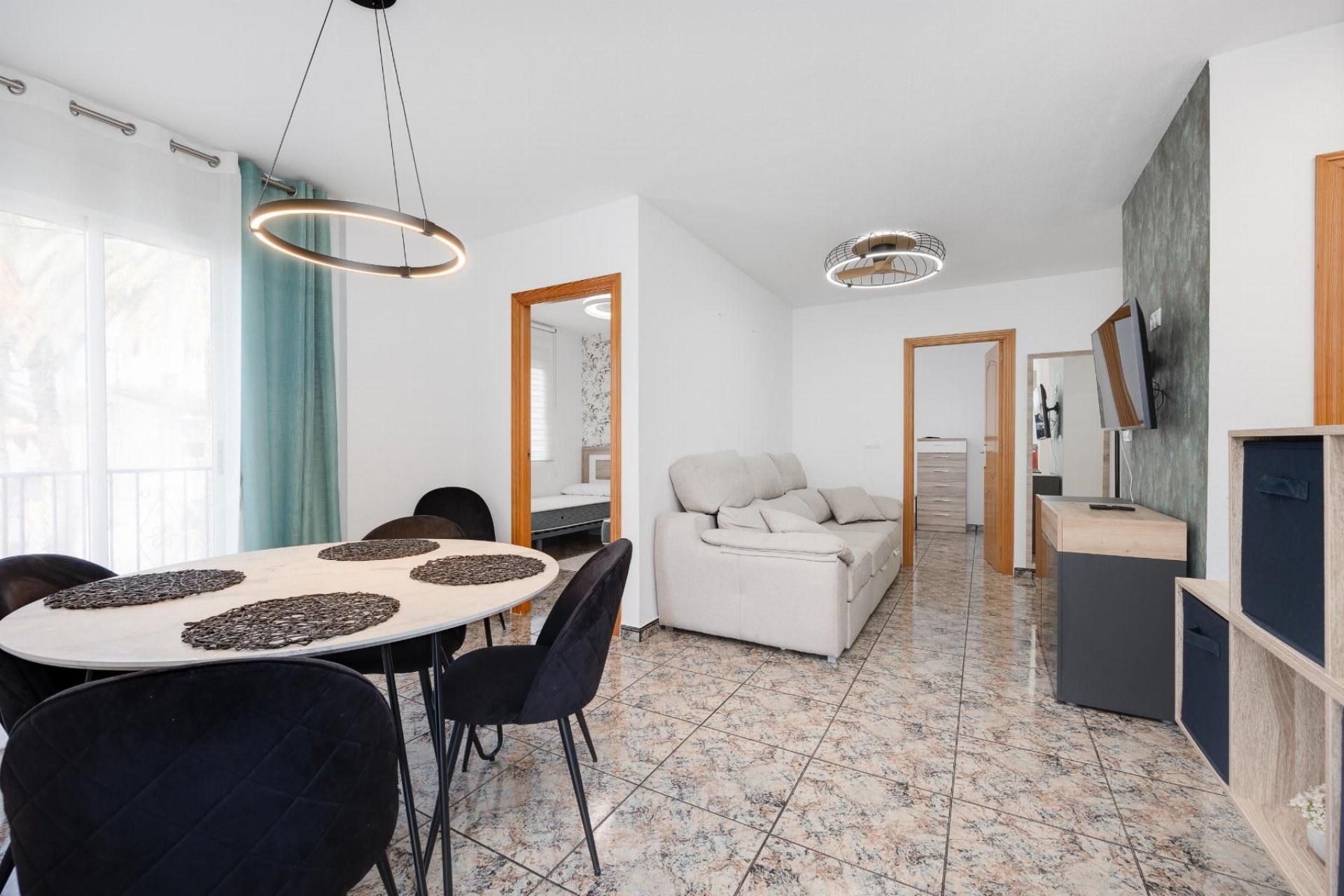 Resale - Apartment / flat -
Torrevieja - Playa de los Naufragos