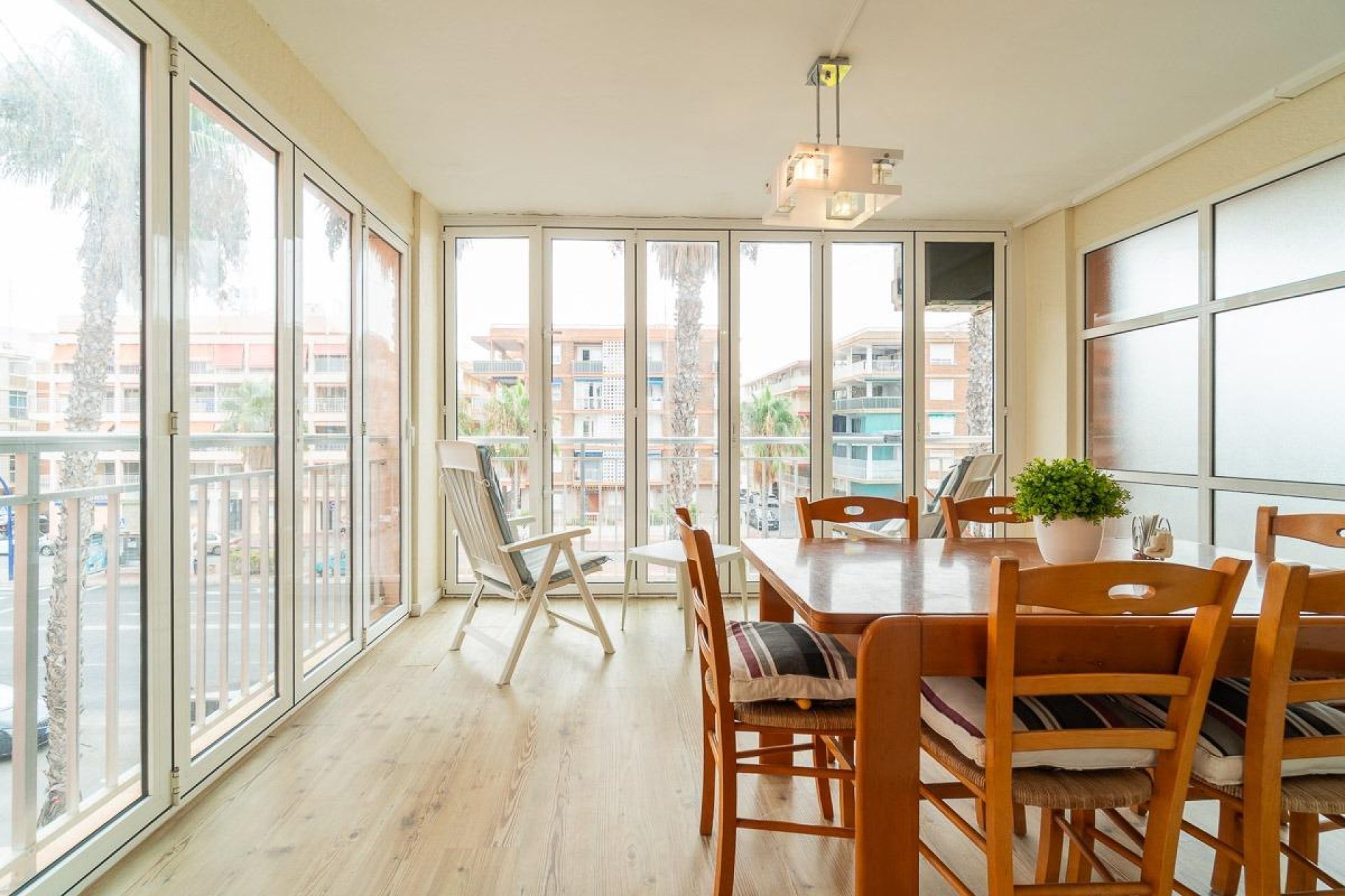 Resale - Apartment / flat -
Torrevieja - Playa de los Naufragos