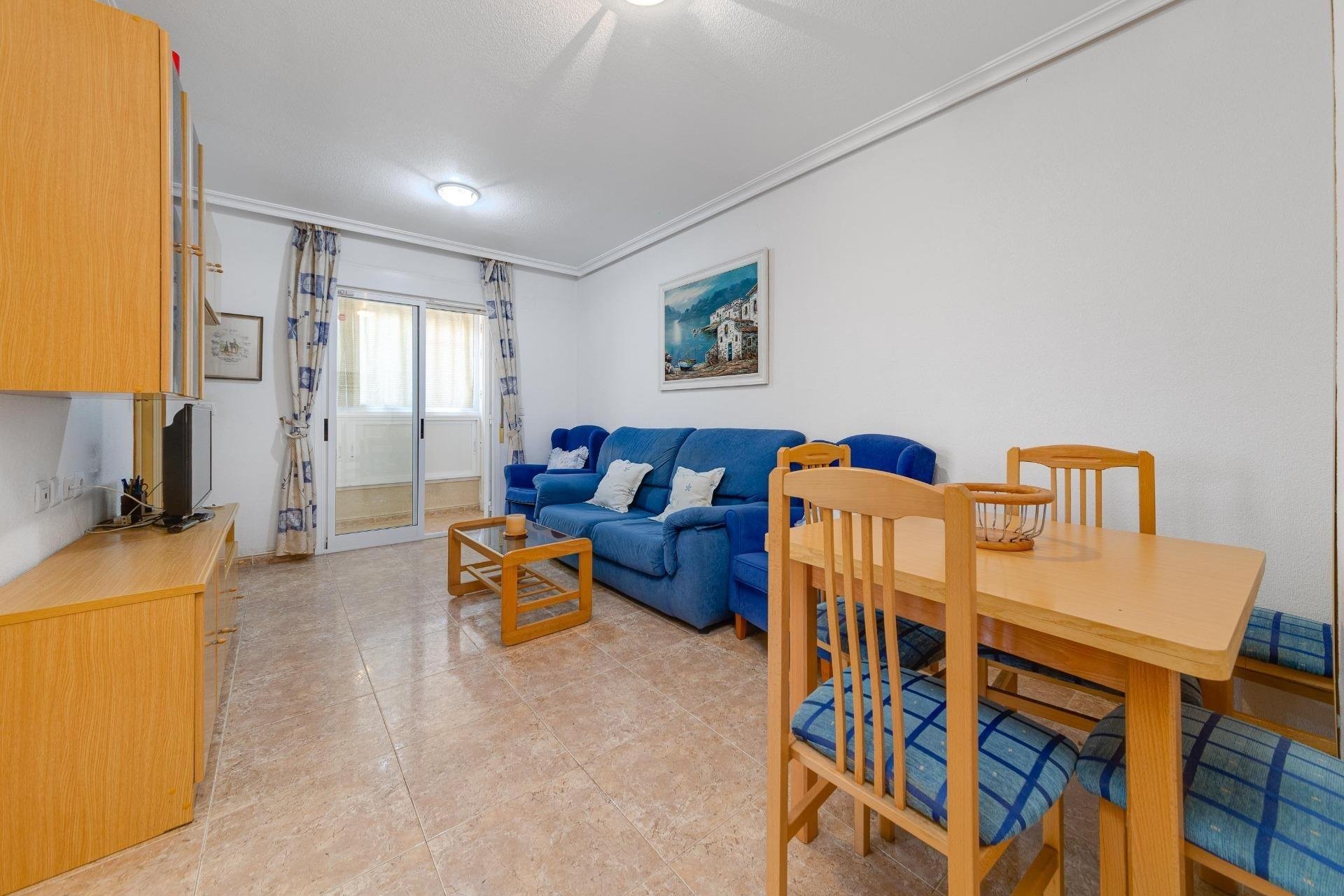 Resale - Apartment / flat -
Torrevieja - Playa del Cura