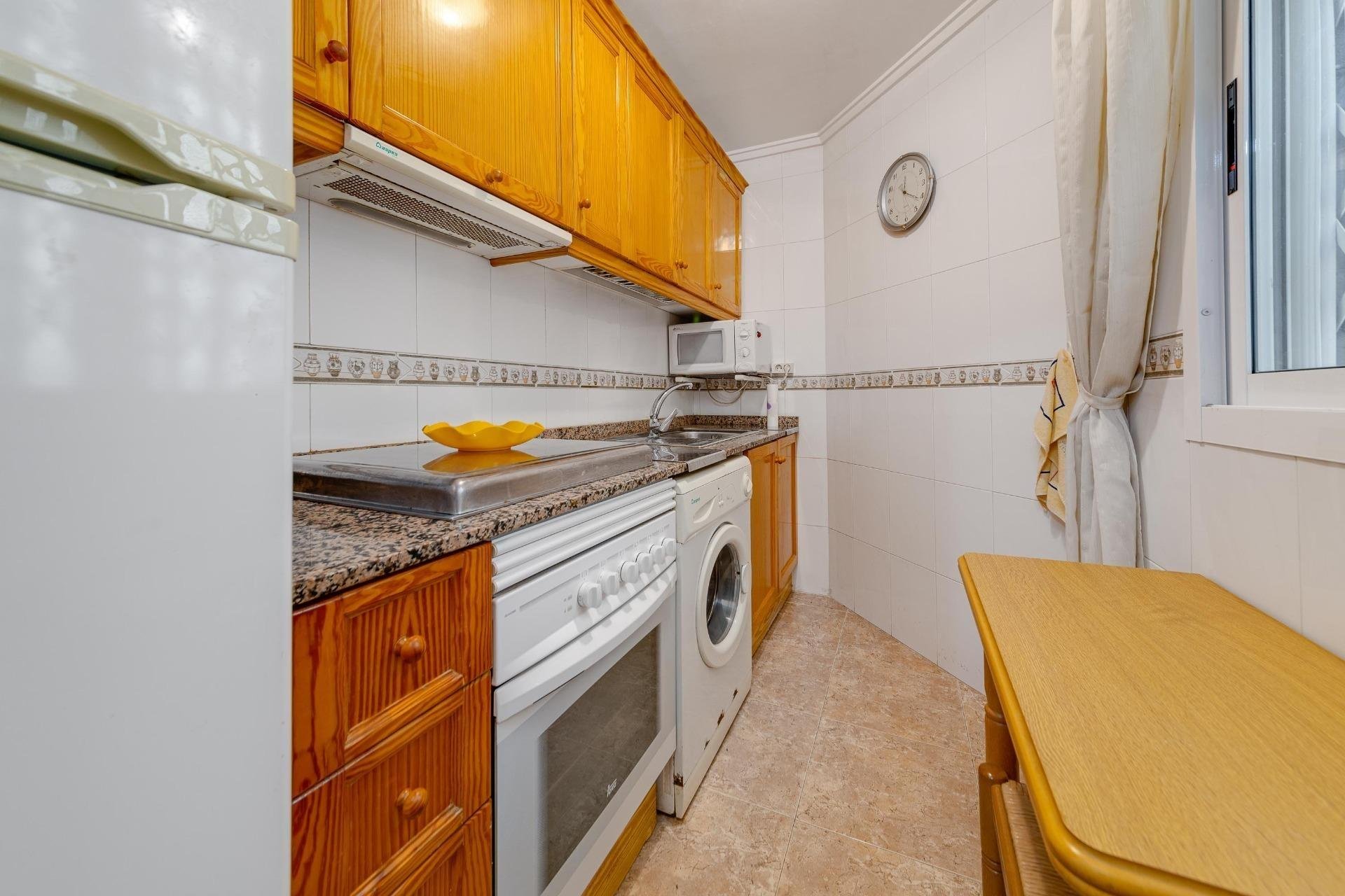 Resale - Apartment / flat -
Torrevieja - Playa del Cura