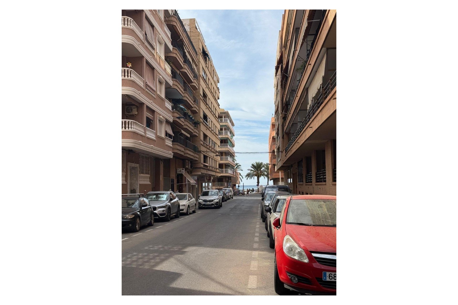 Resale - Apartment / flat -
Torrevieja - Playa del Cura