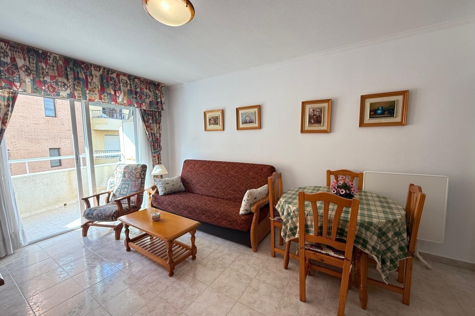 Resale - Apartment / flat -
Torrevieja - Playa del Cura