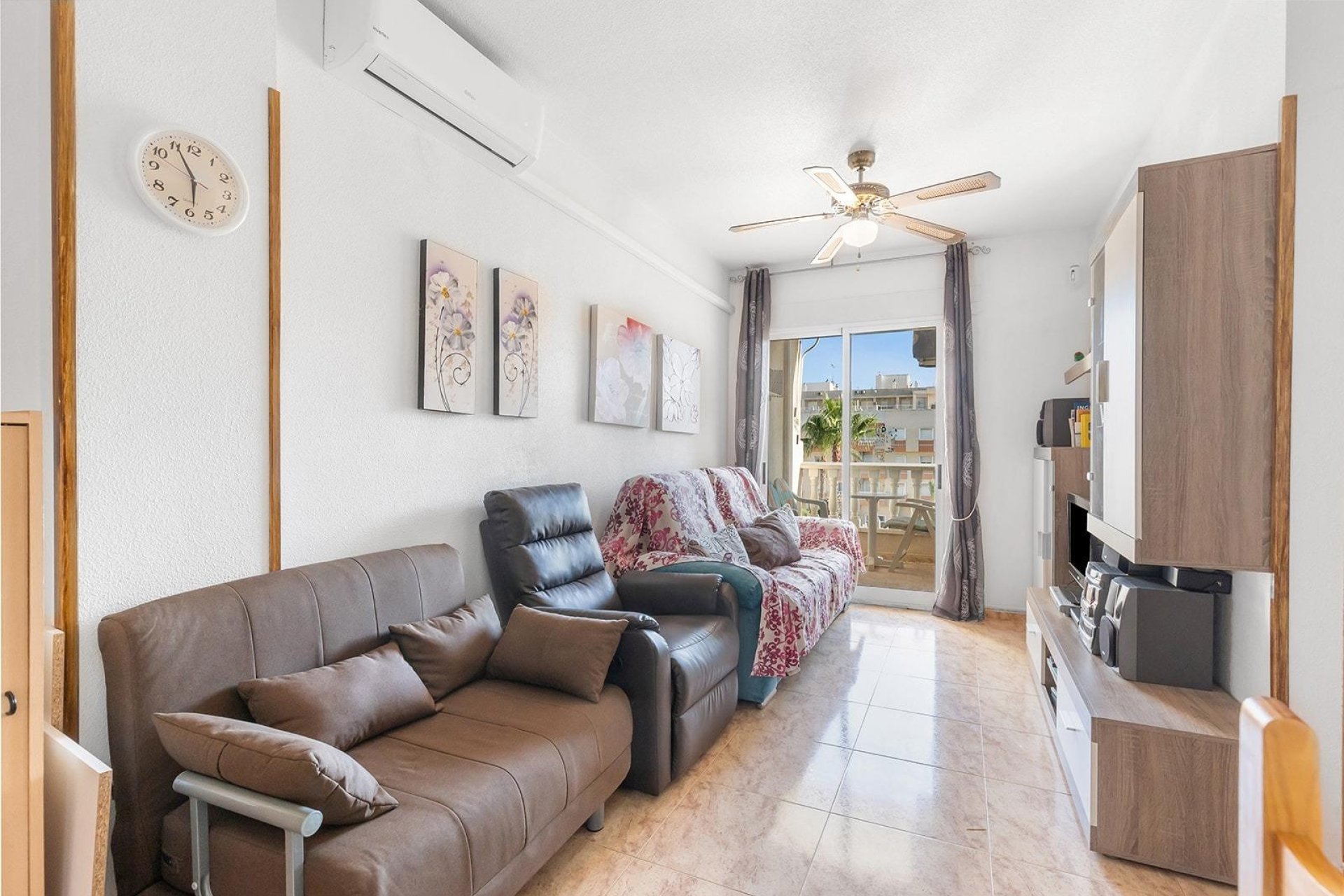 Resale - Apartment / flat -
Torrevieja - Playa del Cura