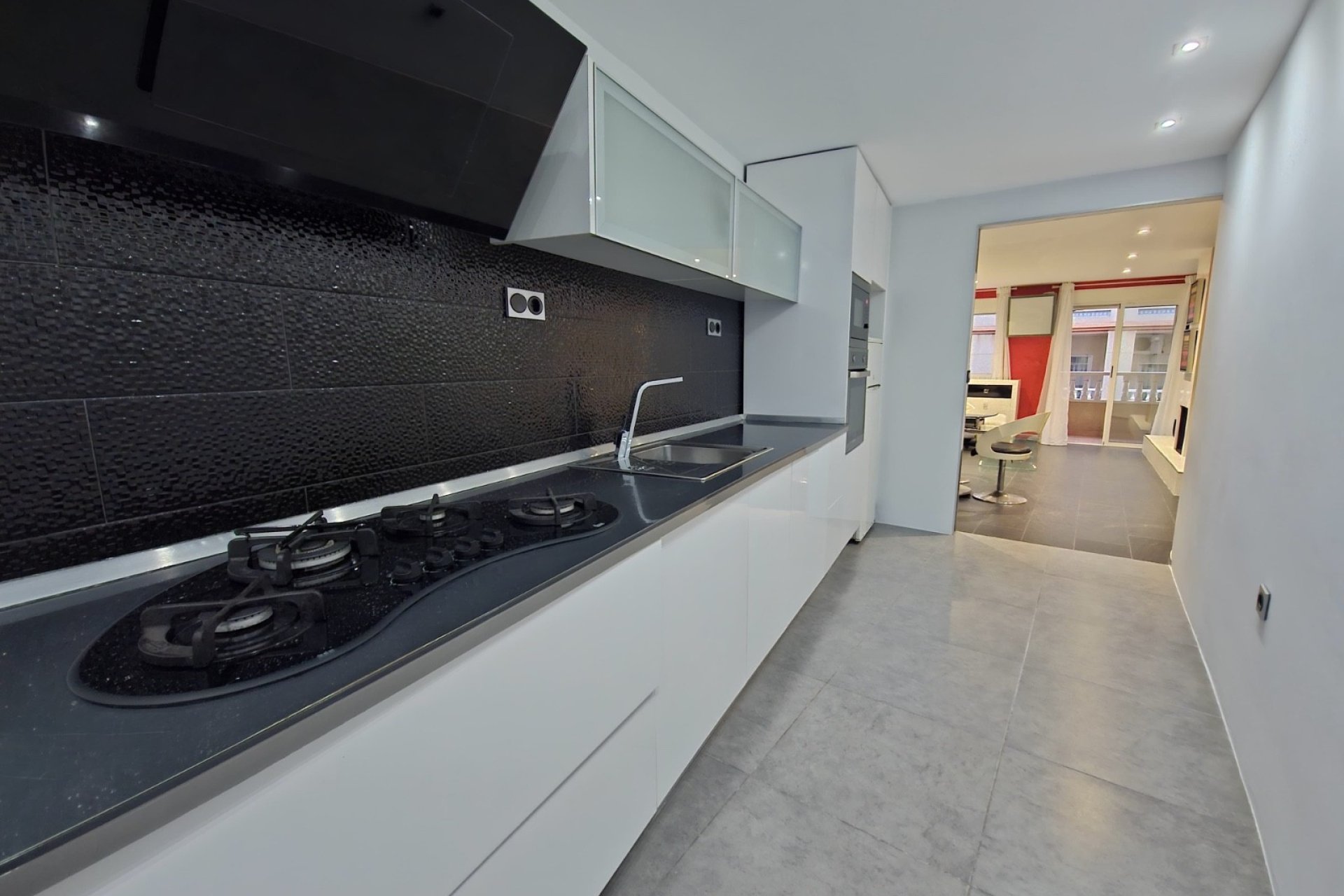 Resale - Apartment / flat -
Torrevieja - Playa del Cura