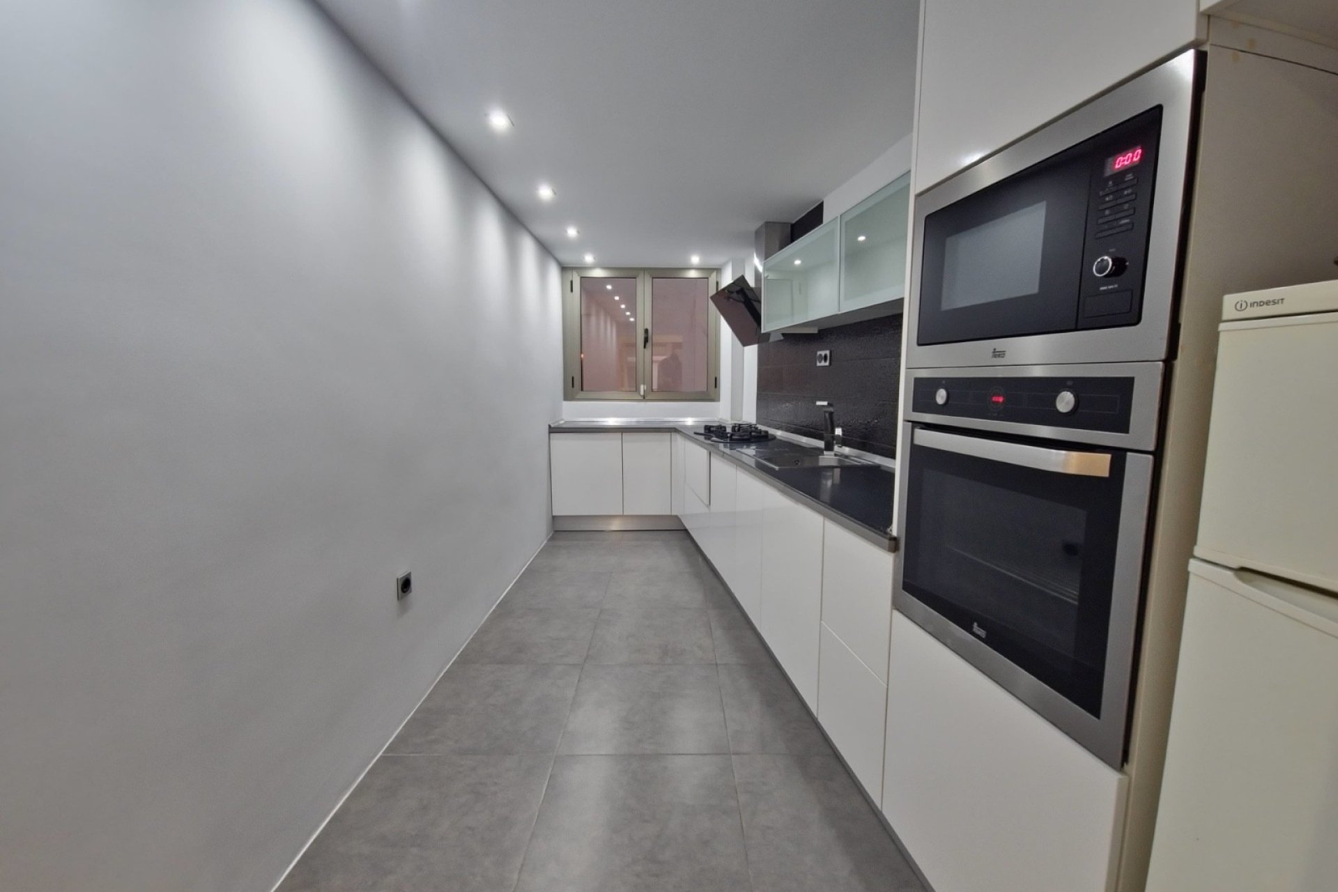 Resale - Apartment / flat -
Torrevieja - Playa del Cura