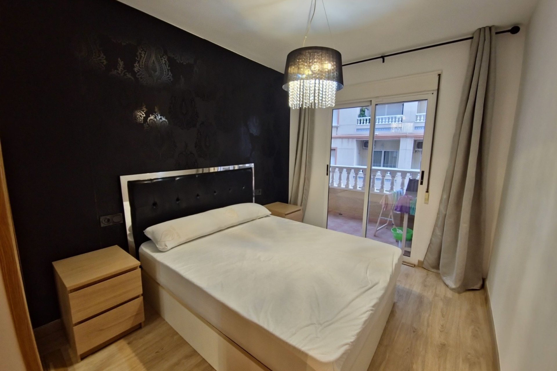 Resale - Apartment / flat -
Torrevieja - Playa del Cura