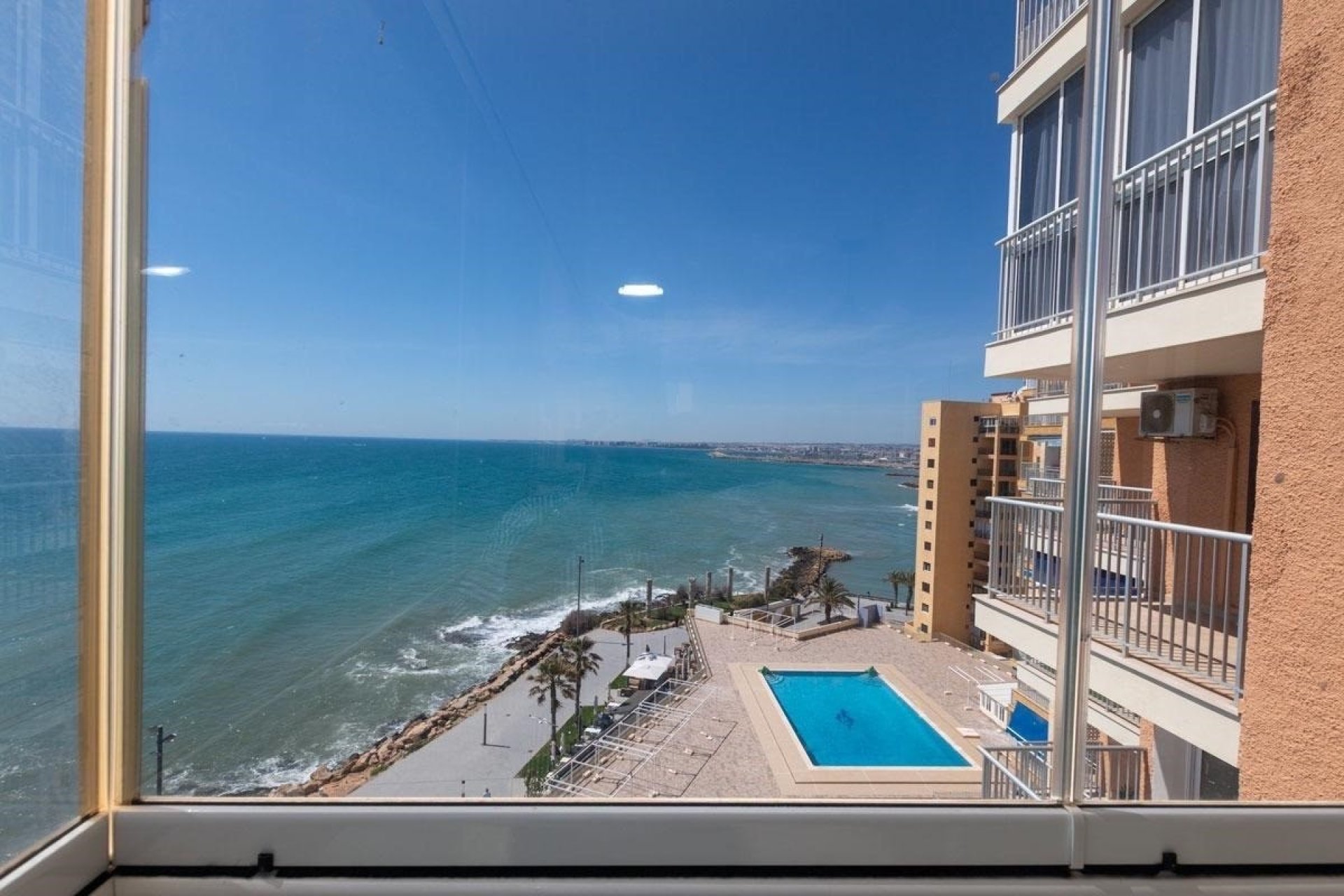 Resale - Apartment / flat -
Torrevieja - Playa Del Cura
