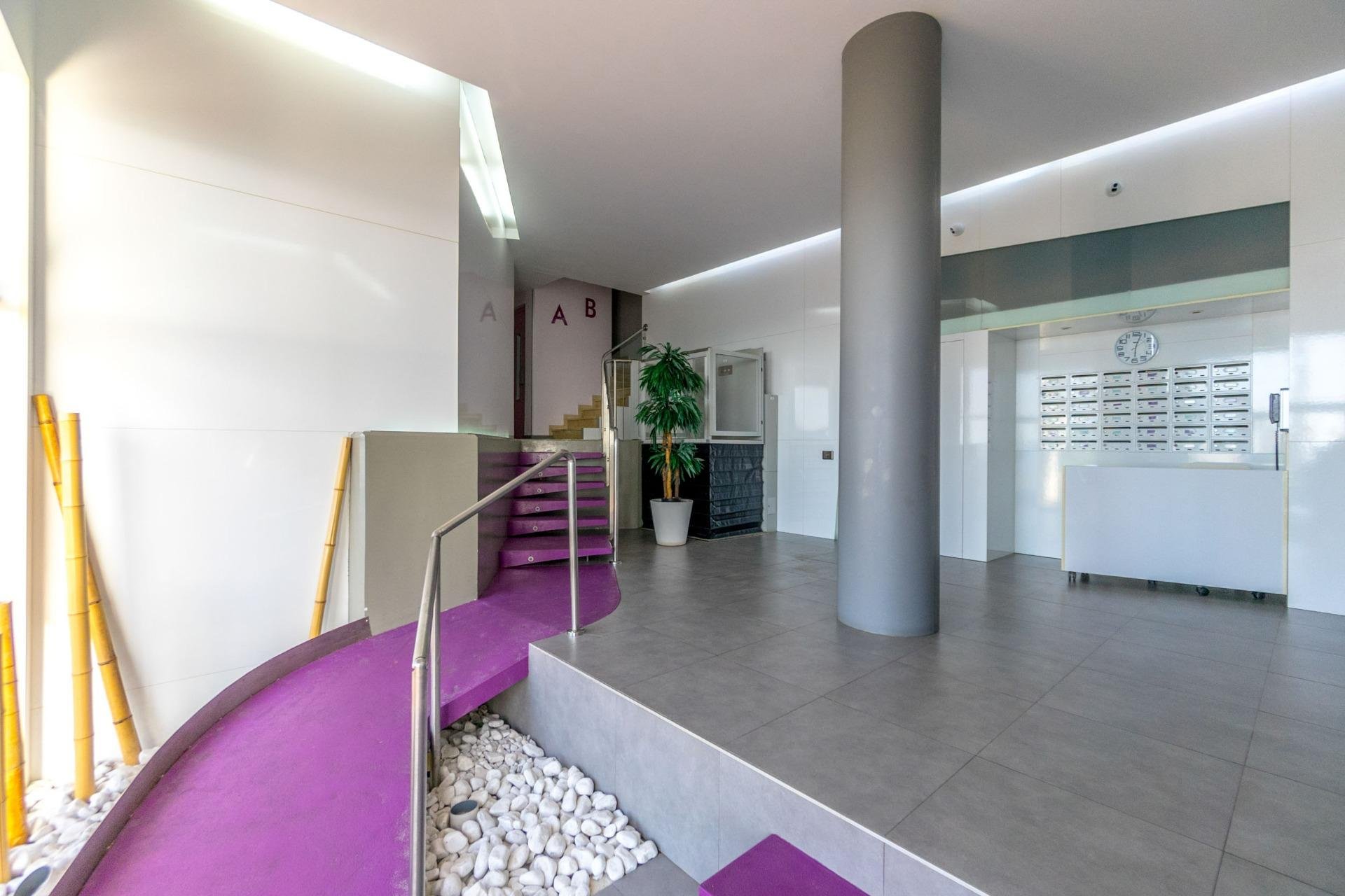 Resale - Apartment / flat -
Torrevieja - Playa Del Cura