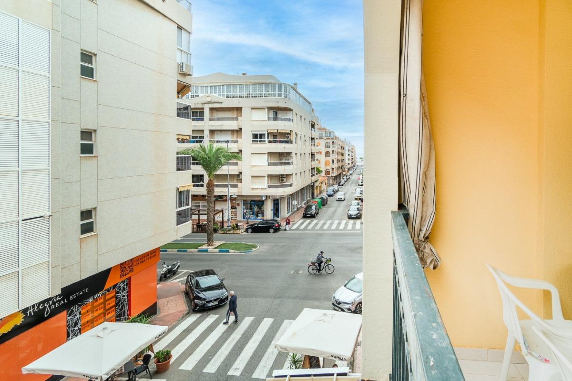 Resale - Apartment / flat -
Torrevieja - Playa del Cura