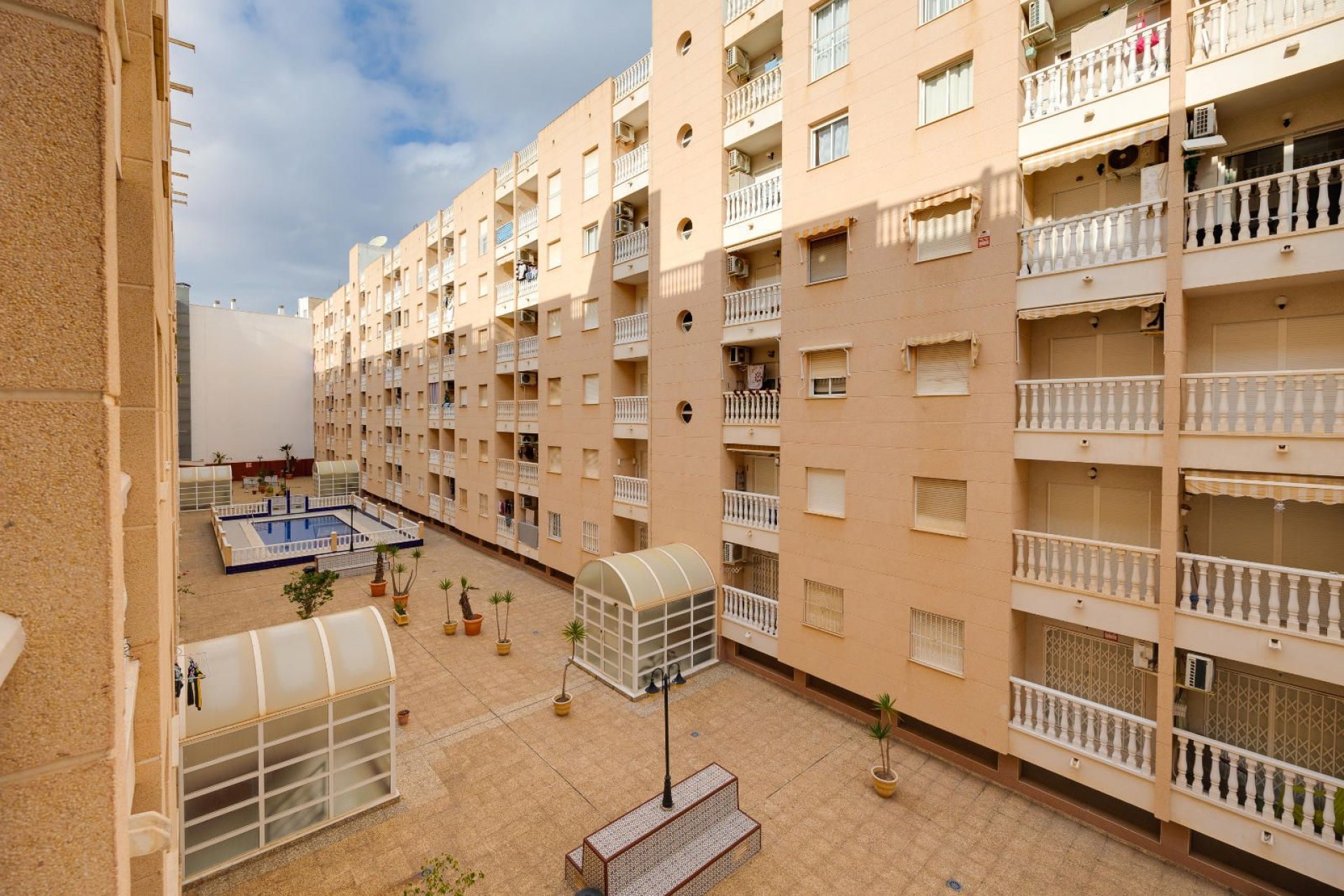 Resale - Apartment / flat -
Torrevieja - Playa del Cura