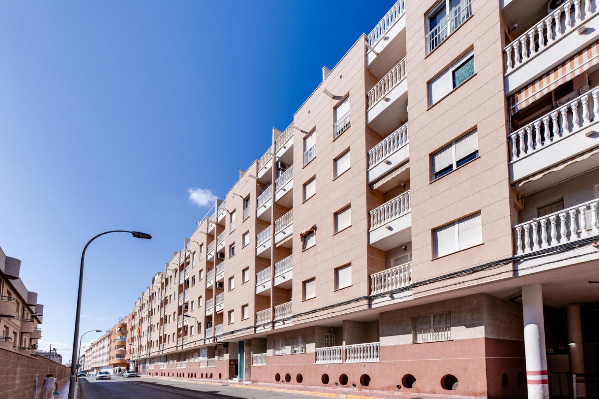 Resale - Apartment / flat -
Torrevieja - Playa del Cura