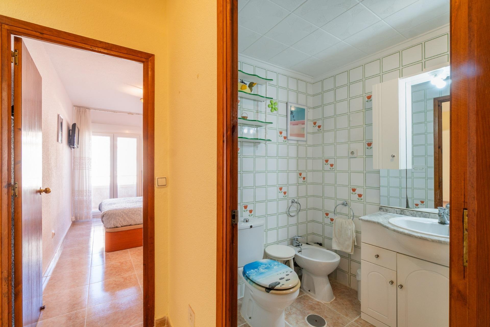 Resale - Apartment / flat -
Torrevieja - Playa del Cura