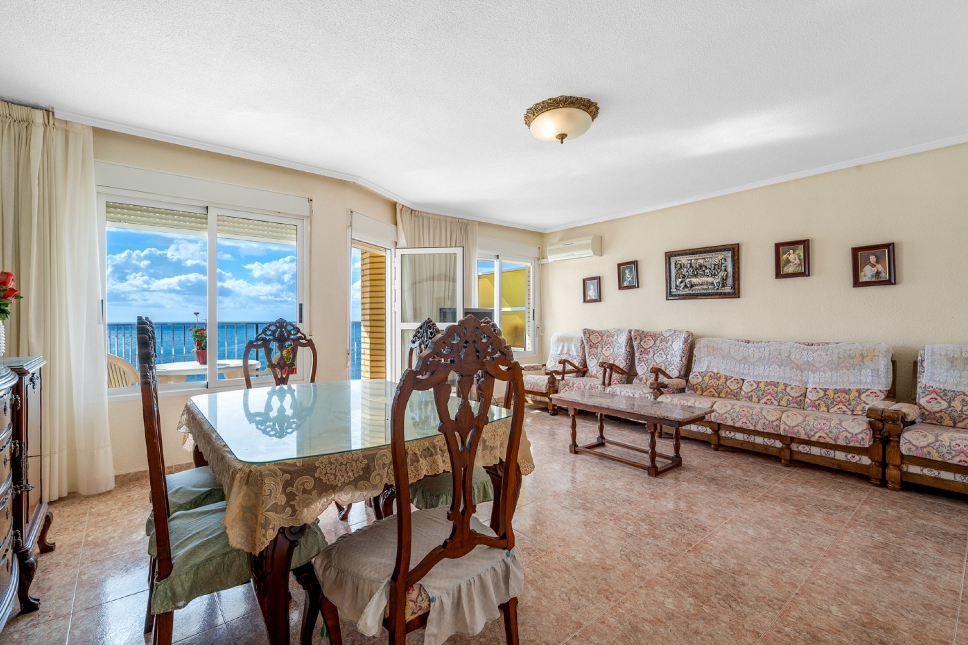 Resale - Apartment / flat -
Torrevieja - Playa Del Cura