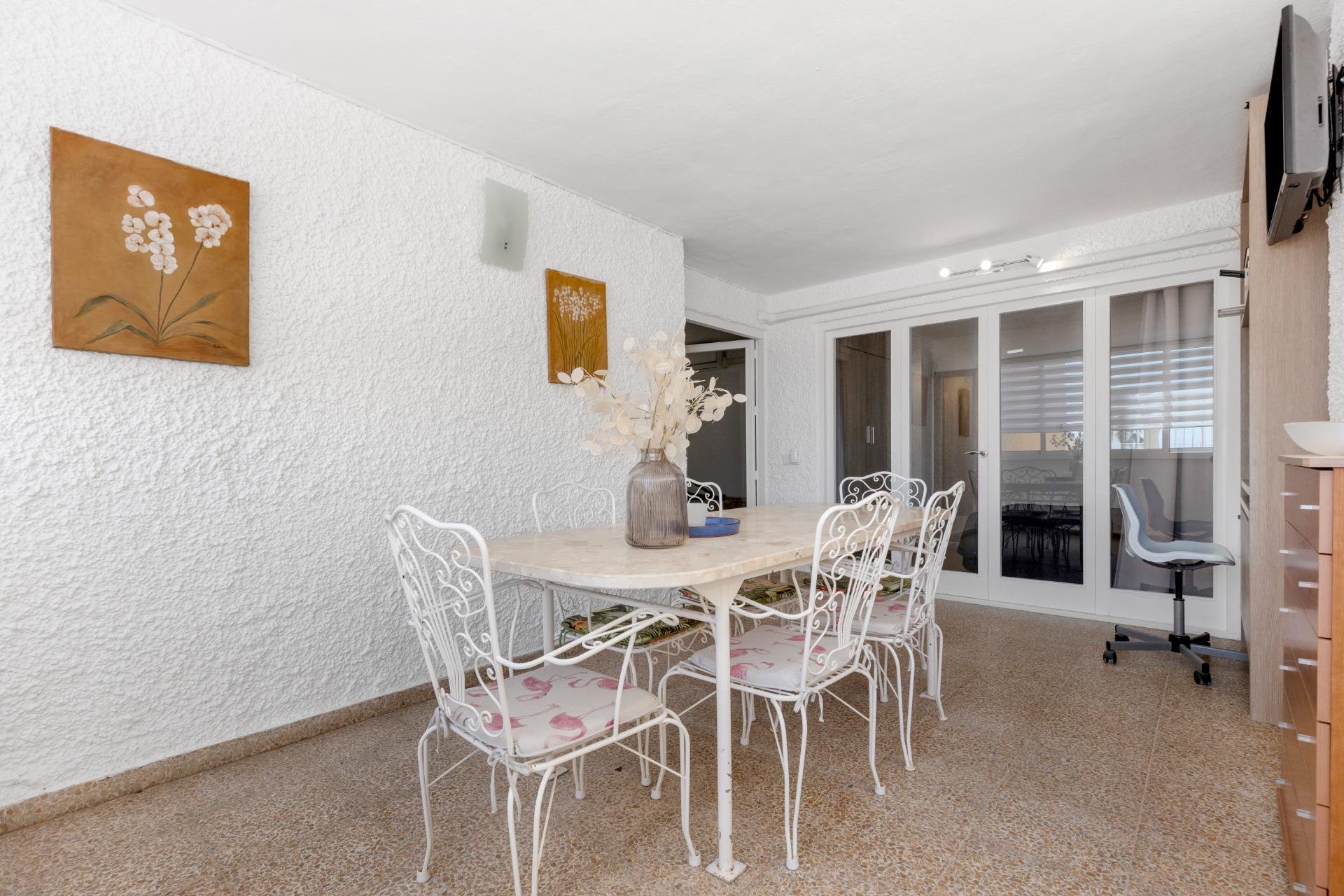Resale - Apartment / flat -
Torrevieja - Playa del Cura