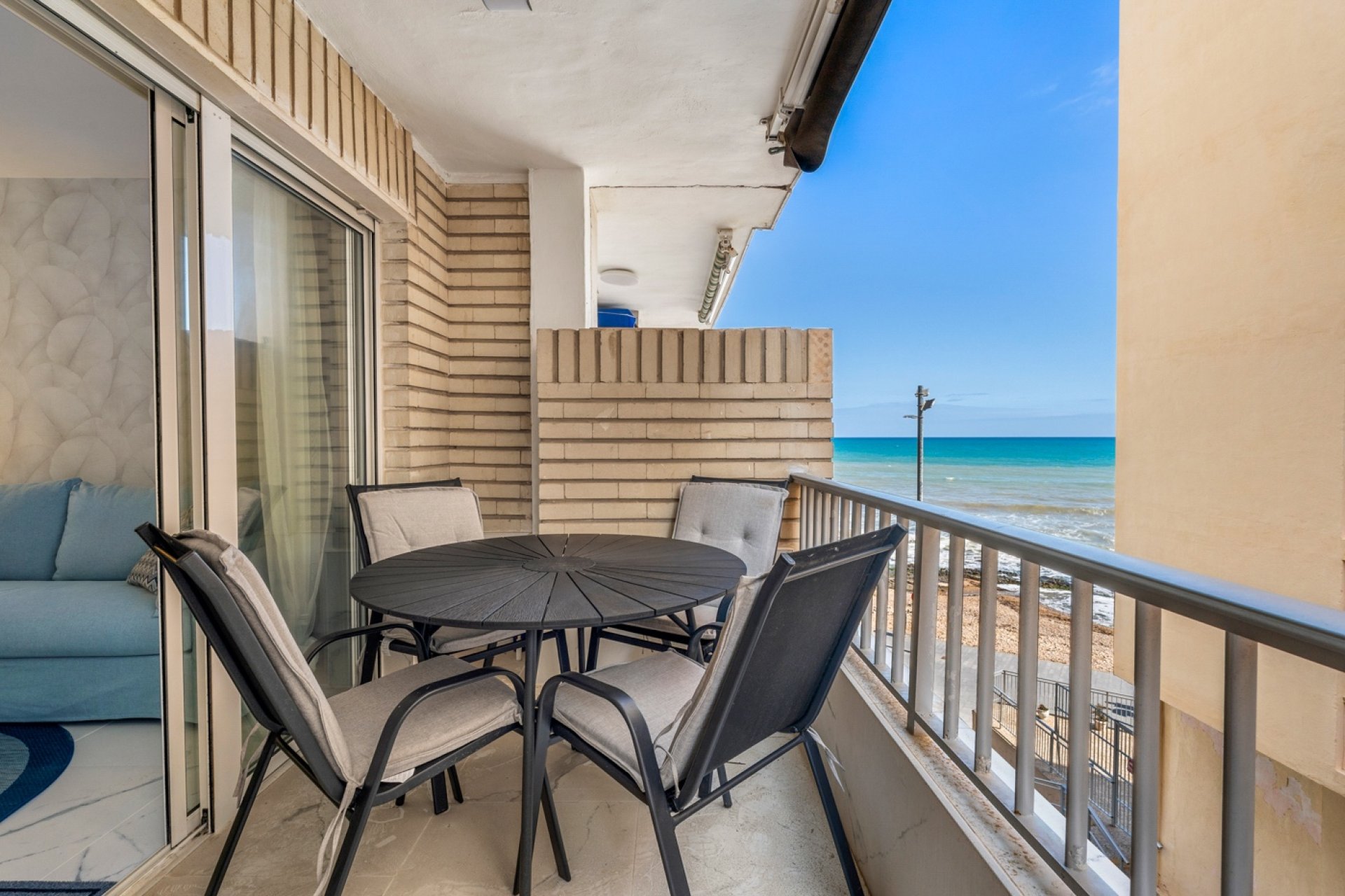 Resale - Apartment / flat -
Torrevieja - Playa Del Cura