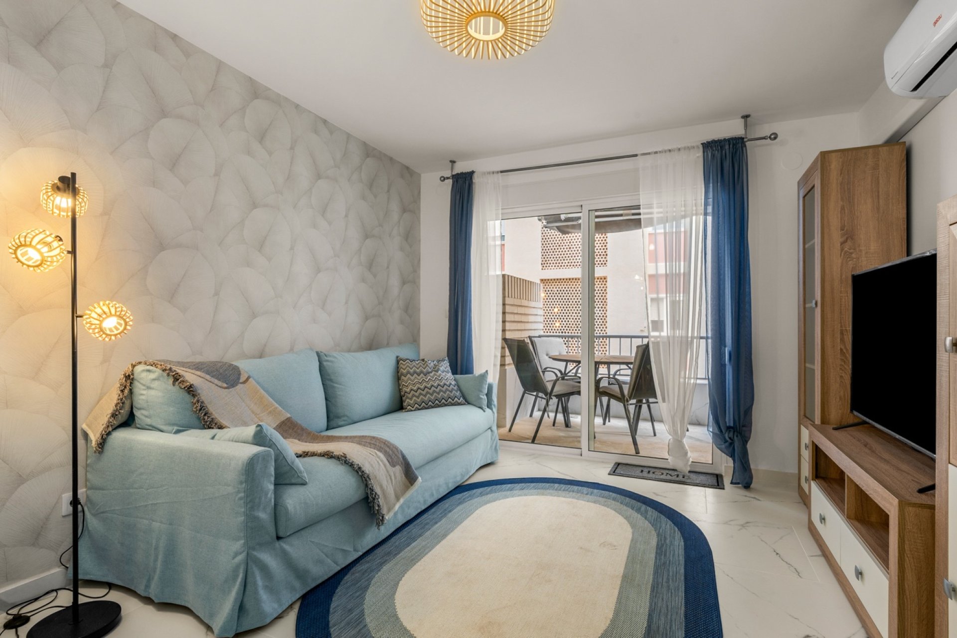 Resale - Apartment / flat -
Torrevieja - Playa Del Cura