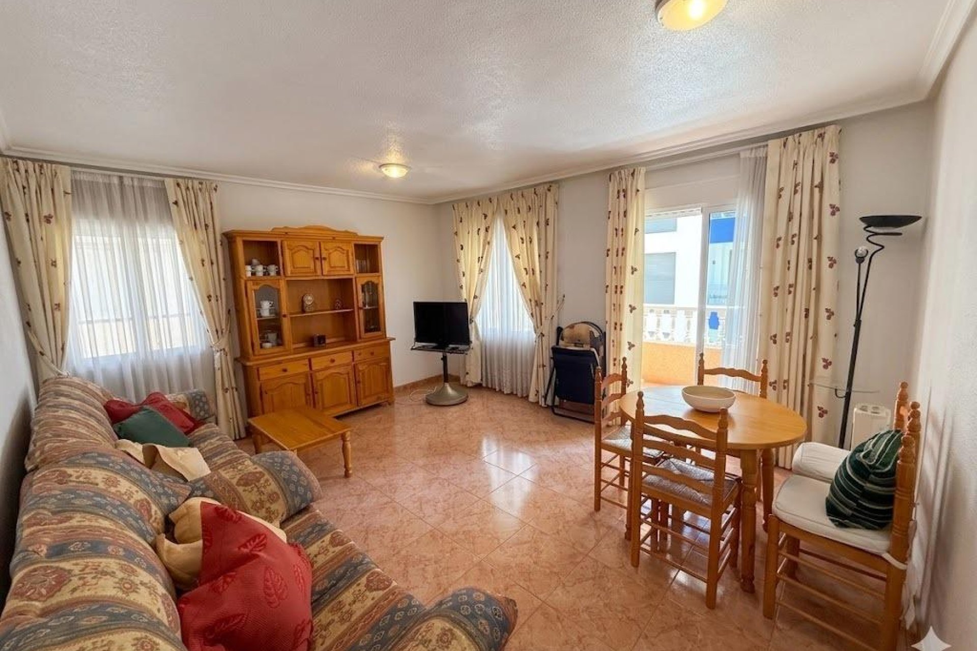 Resale - Apartment / flat -
Torrevieja - Playa del Cura