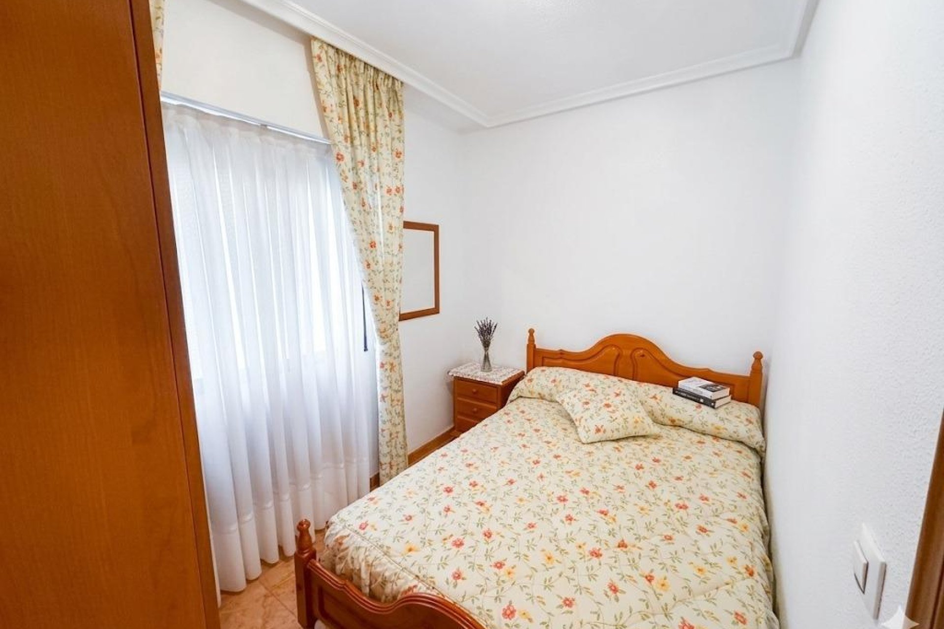 Resale - Apartment / flat -
Torrevieja - Playa del Cura