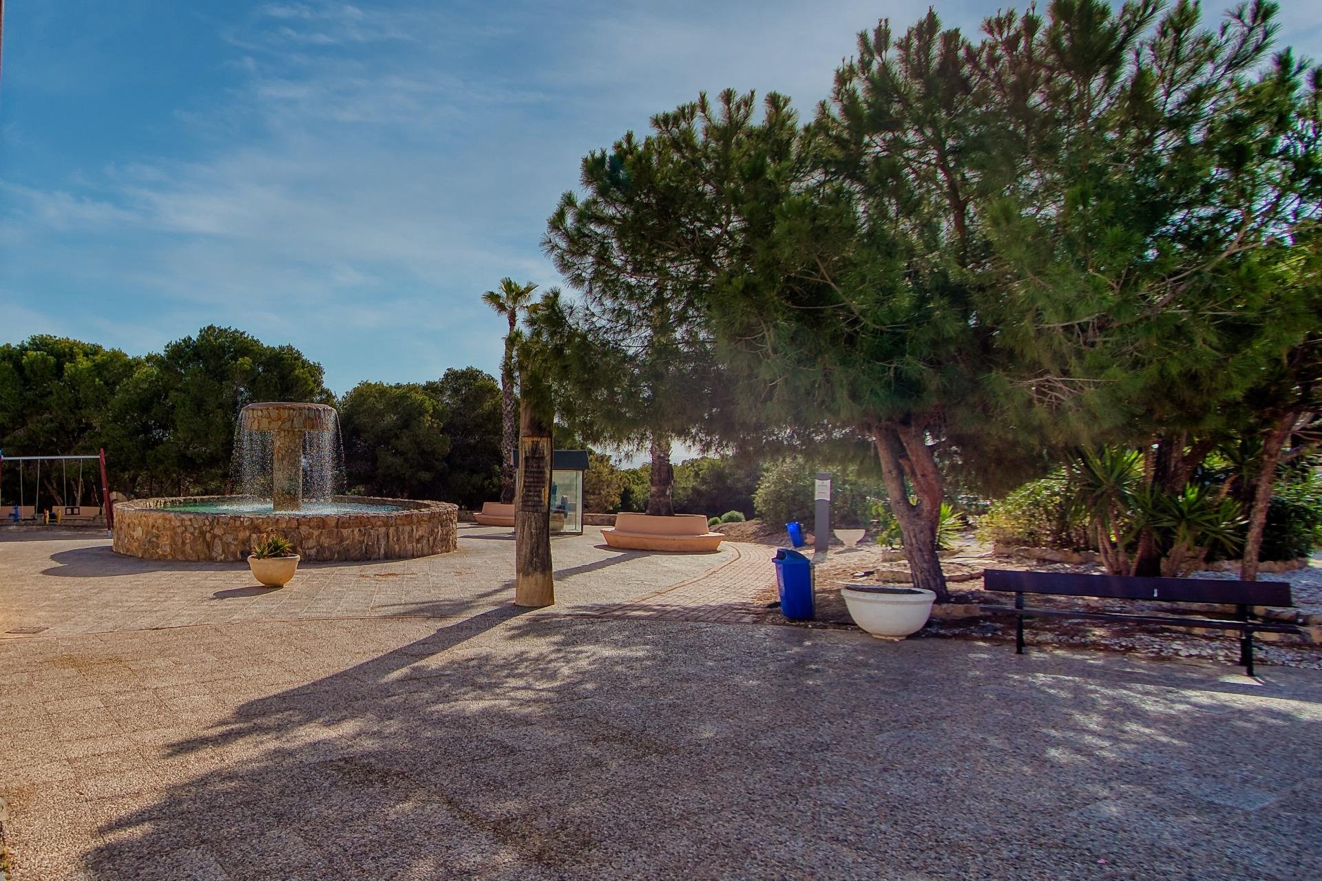 Resale - Apartment / flat -
Torrevieja - Playa del Cura
