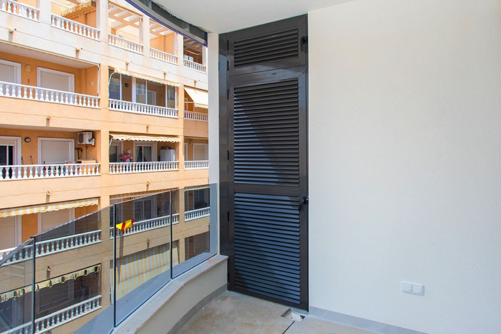 Resale - Apartment / flat -
Torrevieja - Playa Del Cura
