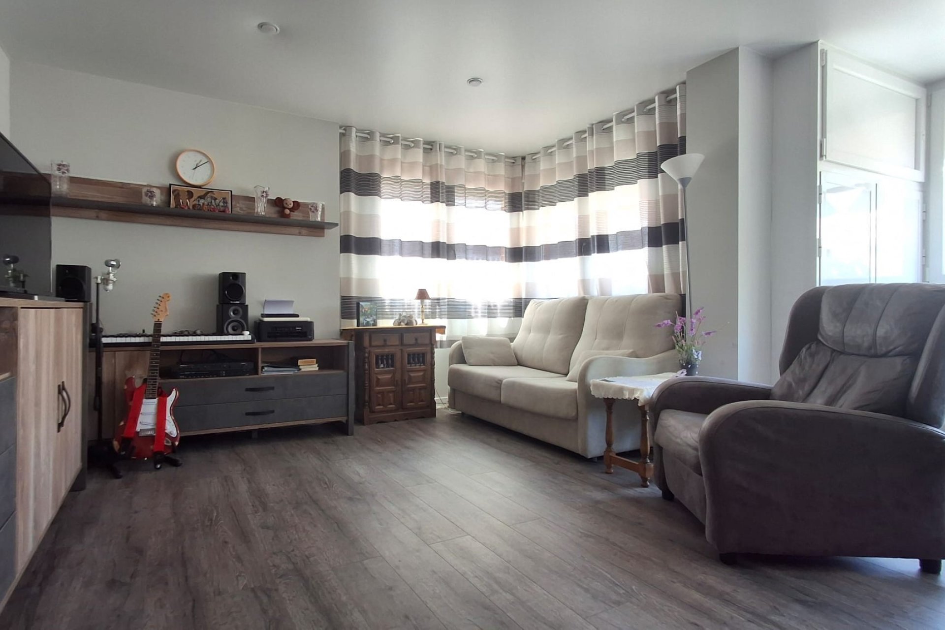 Resale - Apartment / flat -
Torrevieja - Playa Del Cura