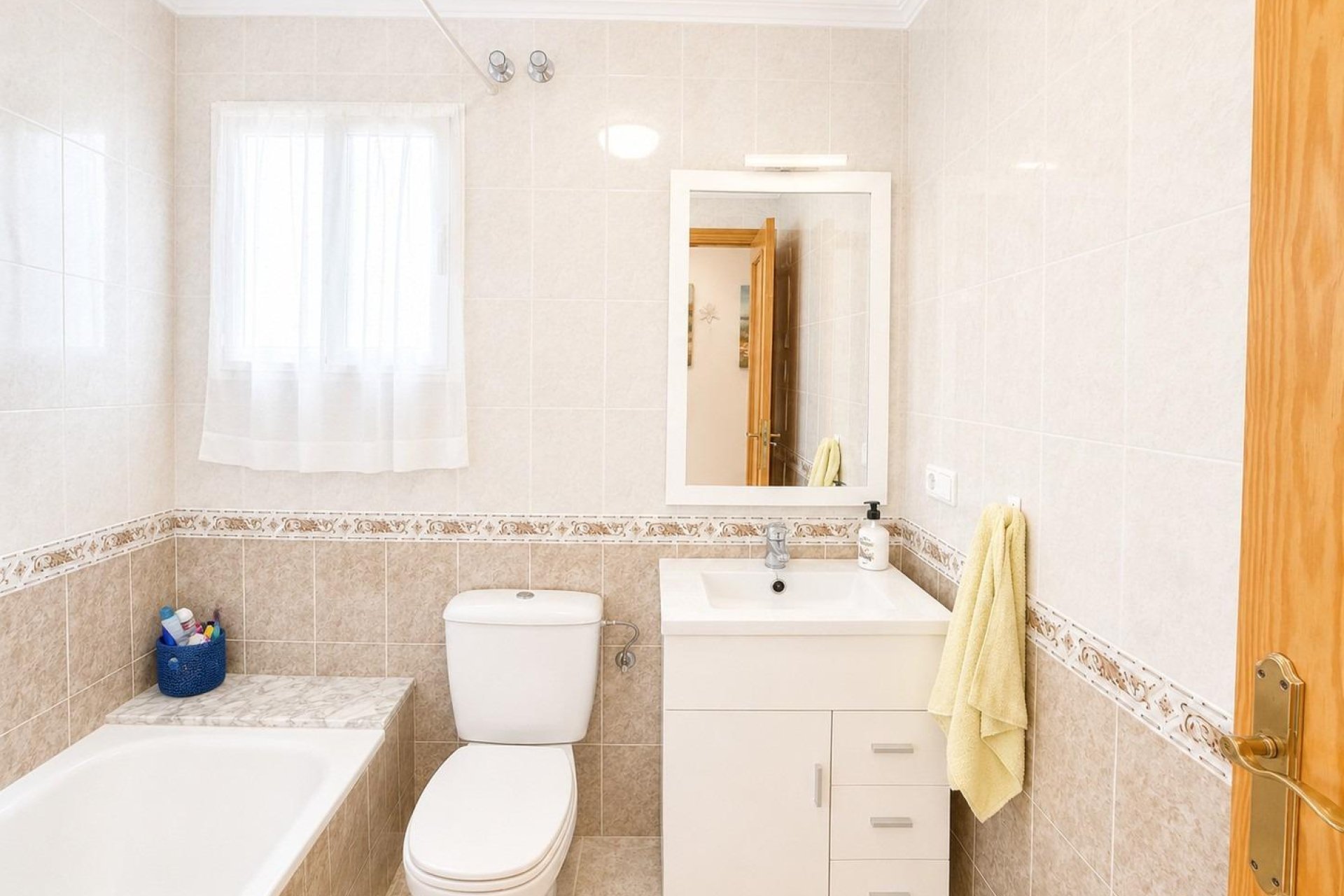 Resale - Apartment / flat -
Torrevieja - Playa del Cura