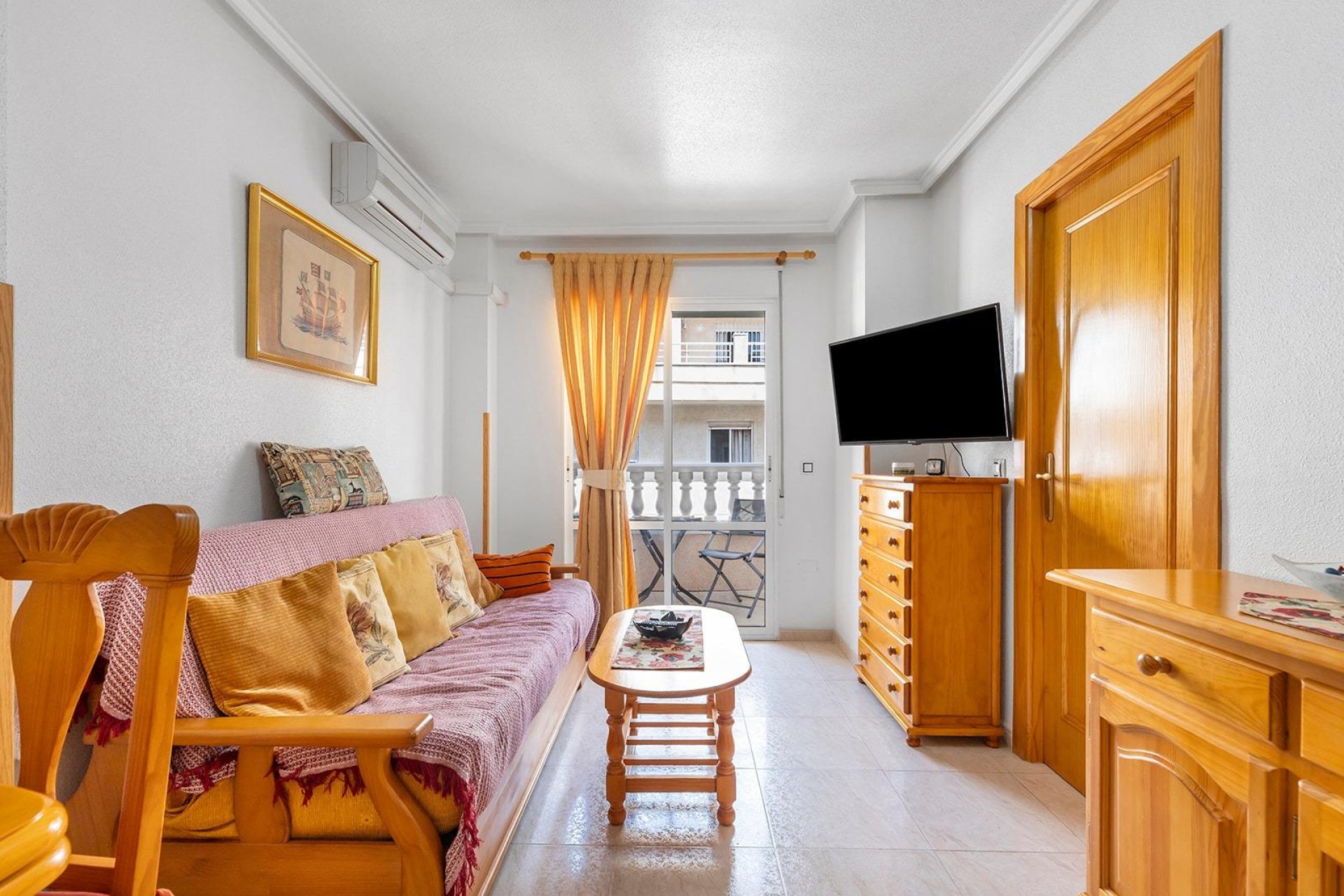 Resale - Apartment / flat -
Torrevieja - Playa del Cura