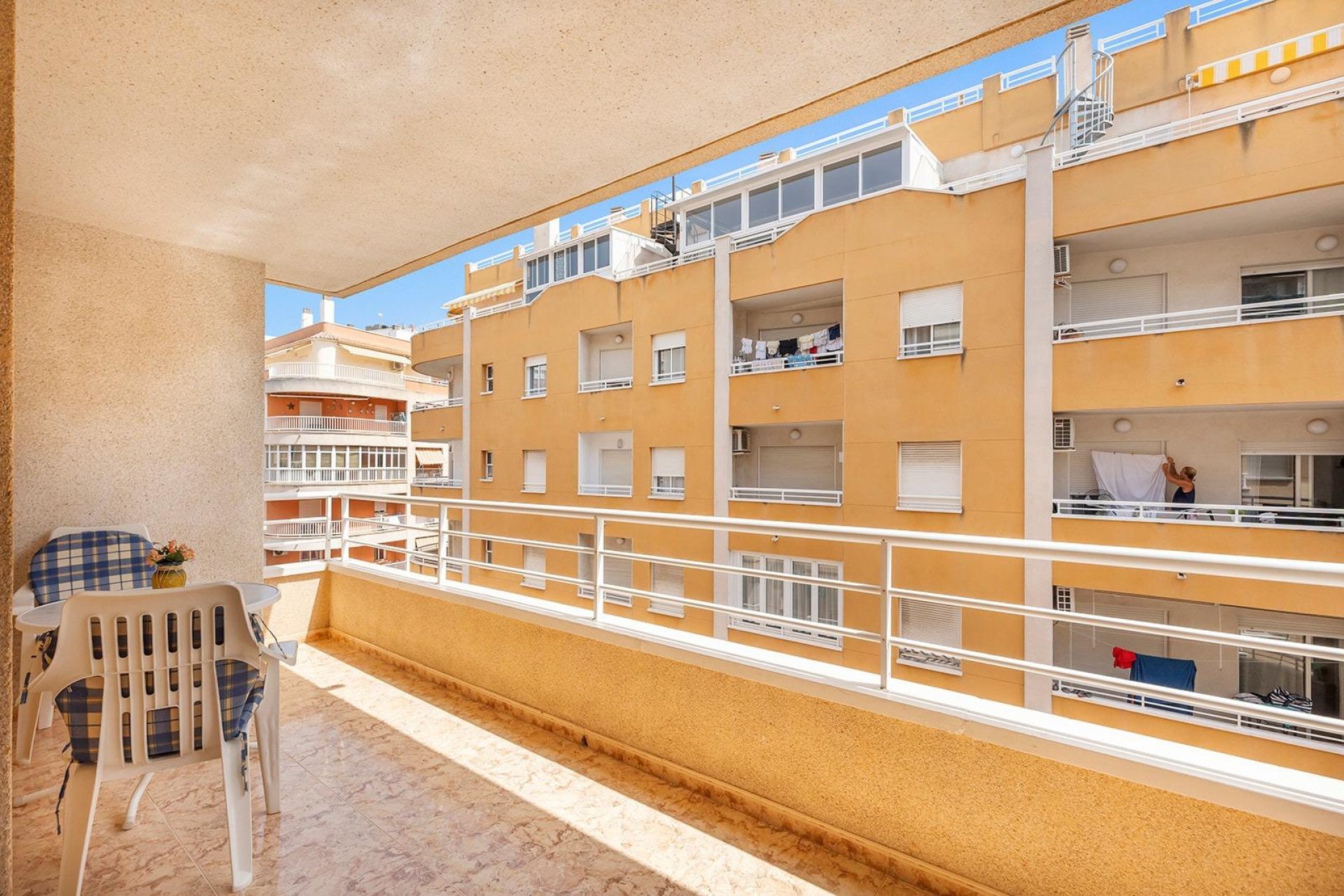 Resale - Apartment / flat -
Torrevieja - Playa del Cura