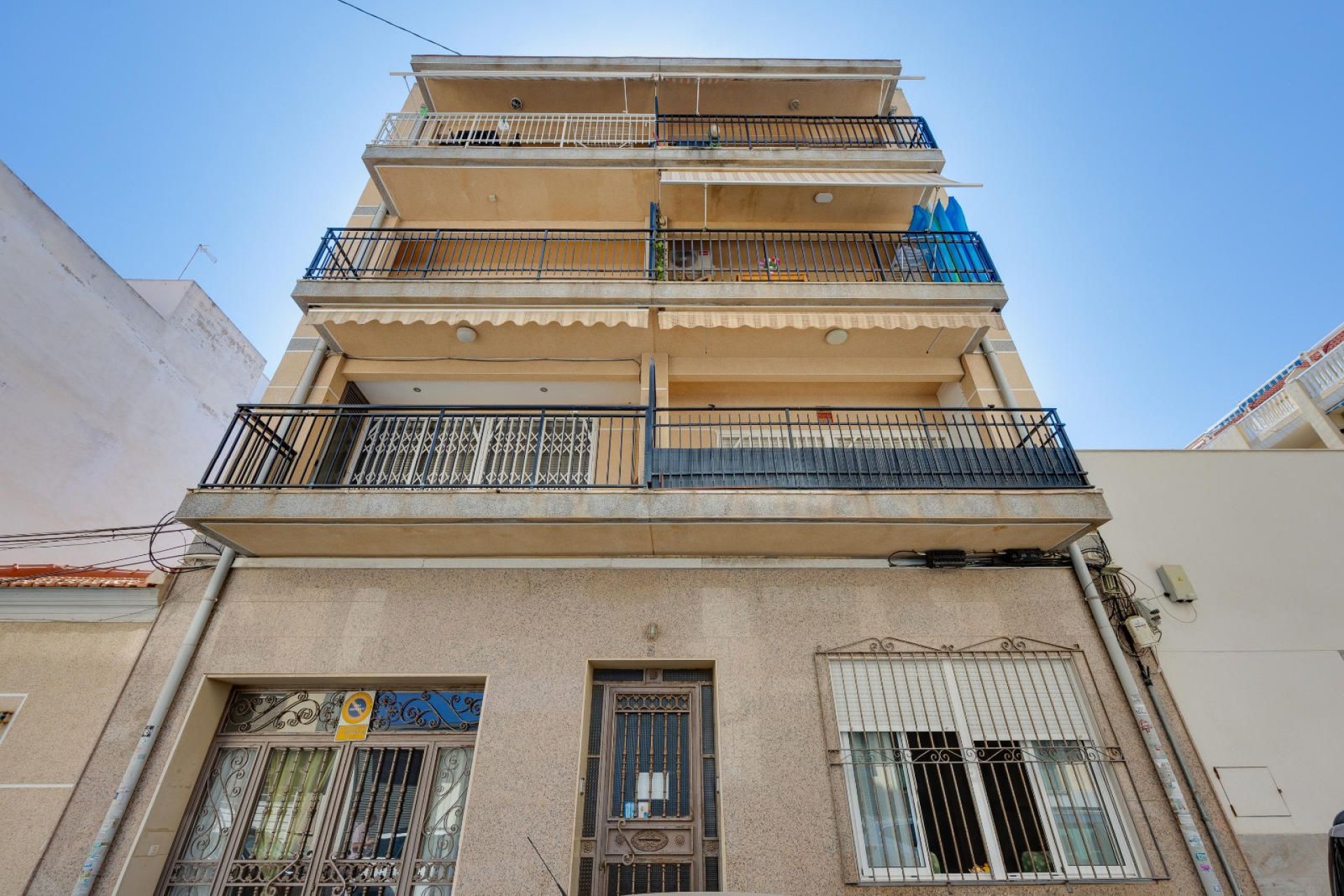 Resale - Apartment / flat -
Torrevieja - Playa del Cura