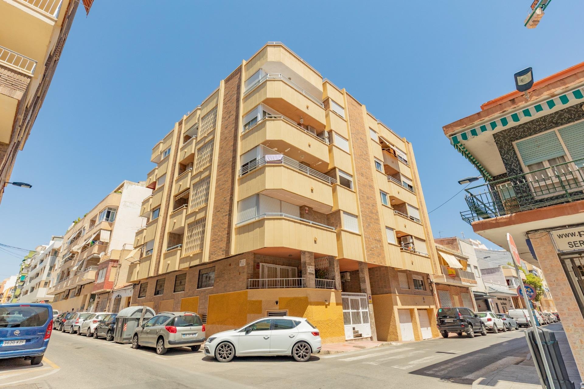 Resale - Apartment / flat -
Torrevieja - Playa del Cura