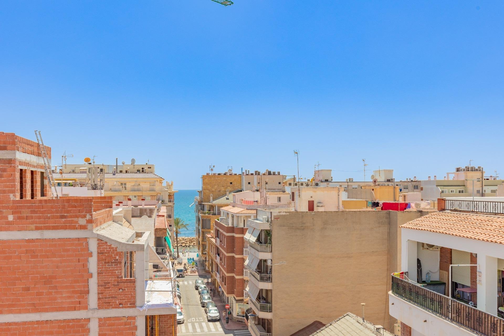 Resale - Apartment / flat -
Torrevieja - Playa del Cura