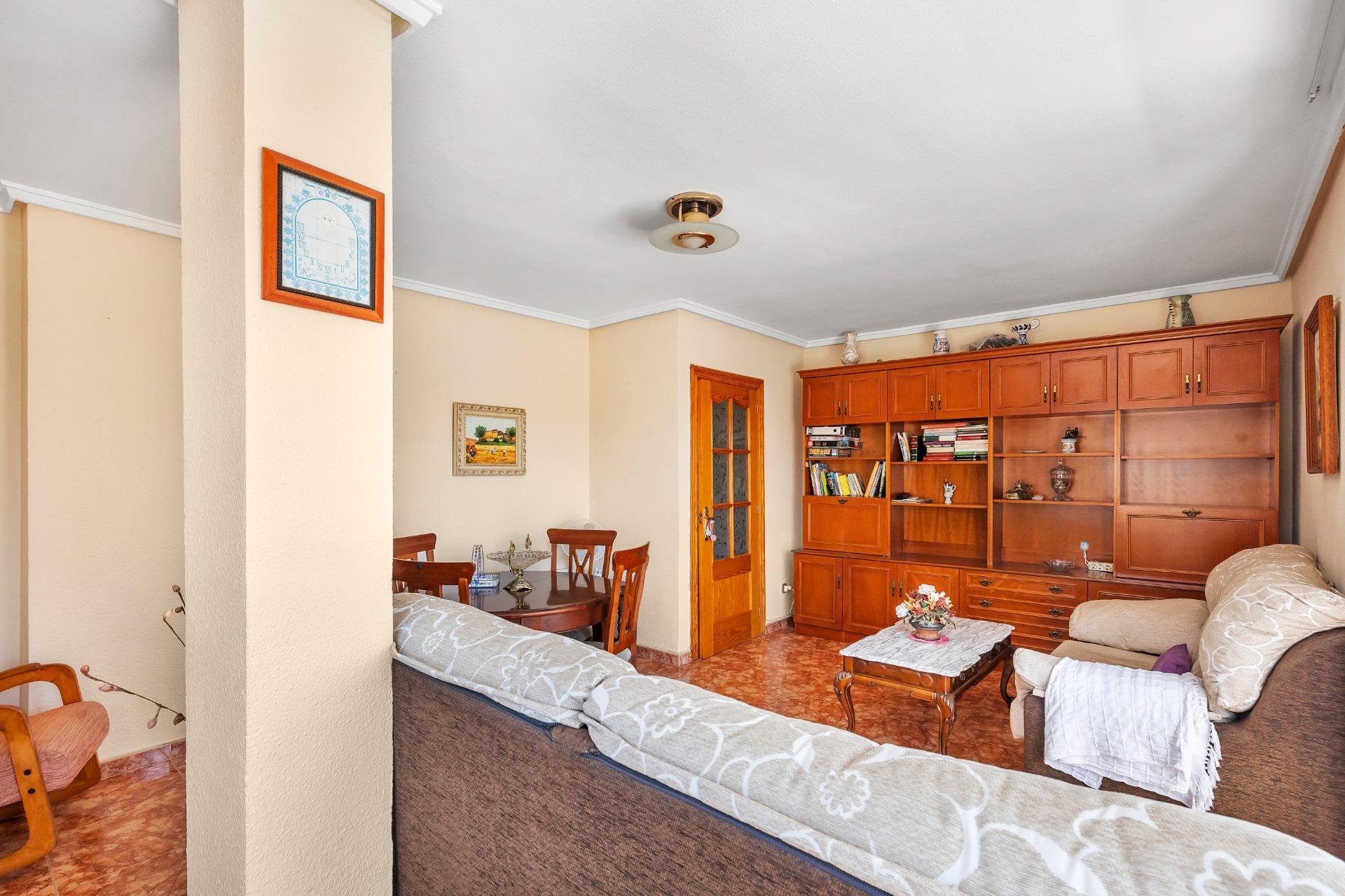 Resale - Apartment / flat -
Torrevieja - Playa del Cura
