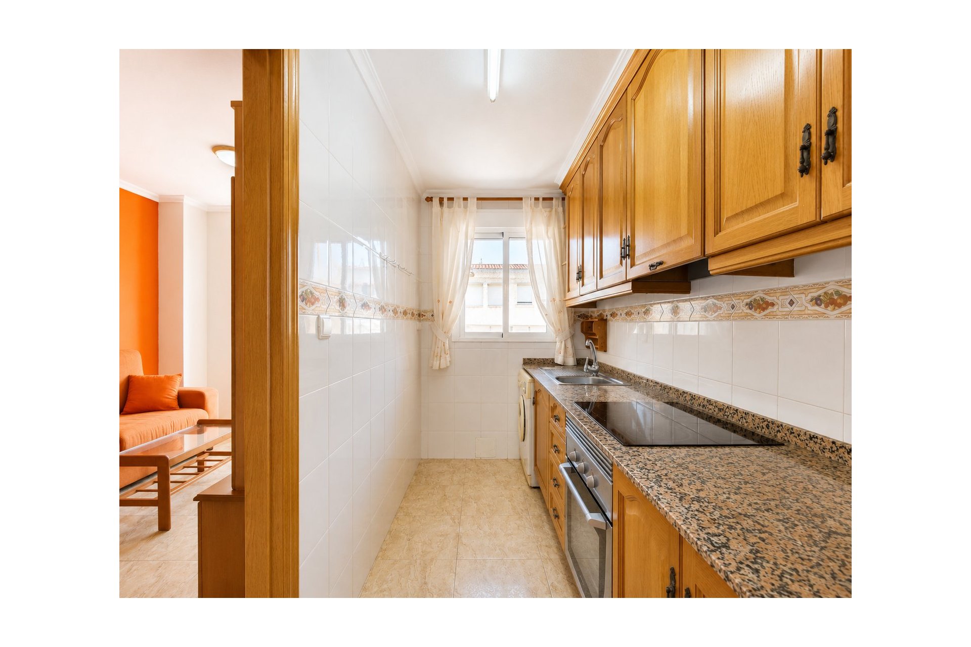 Resale - Apartment / flat -
Torrevieja - Playa Del Cura