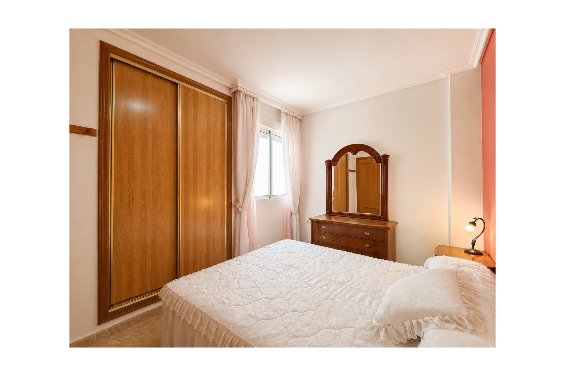 Resale - Apartment / flat -
Torrevieja - Playa Del Cura