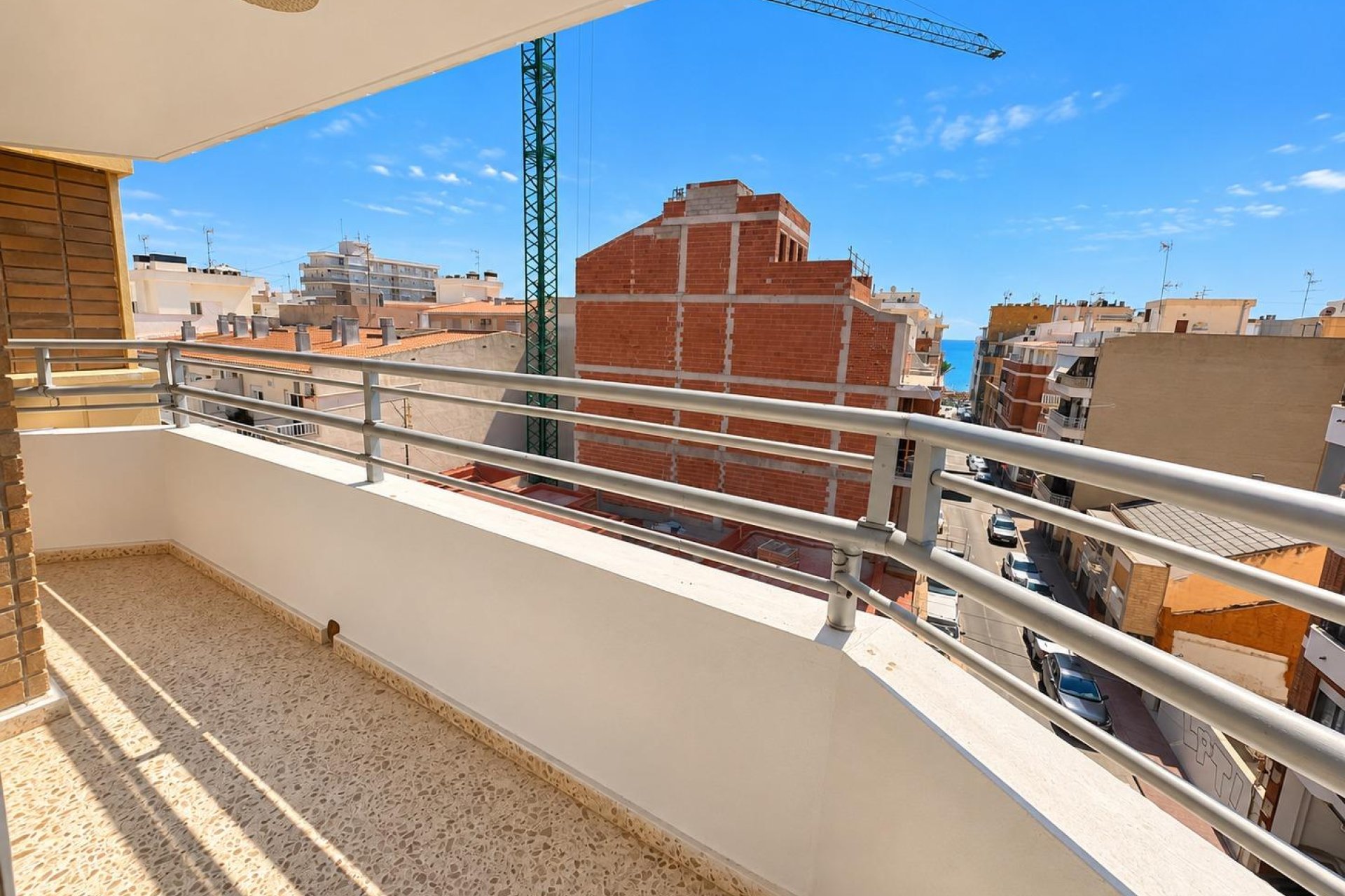 Resale - Apartment / flat -
Torrevieja - Playa del Cura