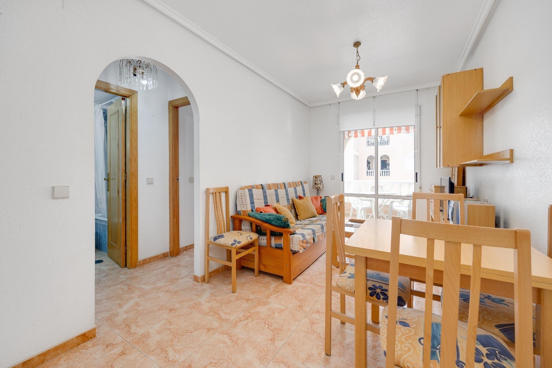 Resale - Apartment / flat -
Torrevieja - Playa del Cura