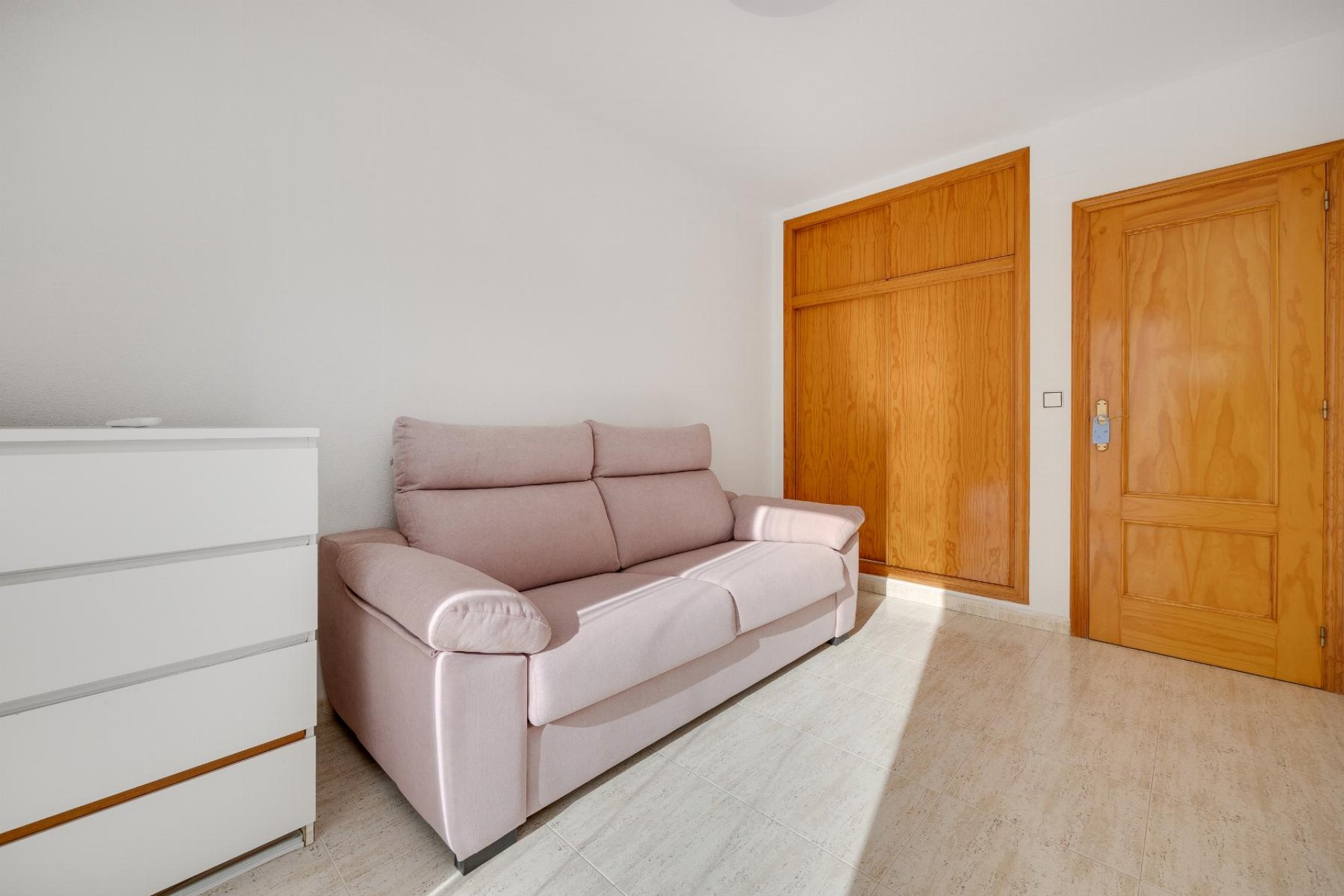 Resale - Apartment / flat -
Torrevieja - Playa del Cura