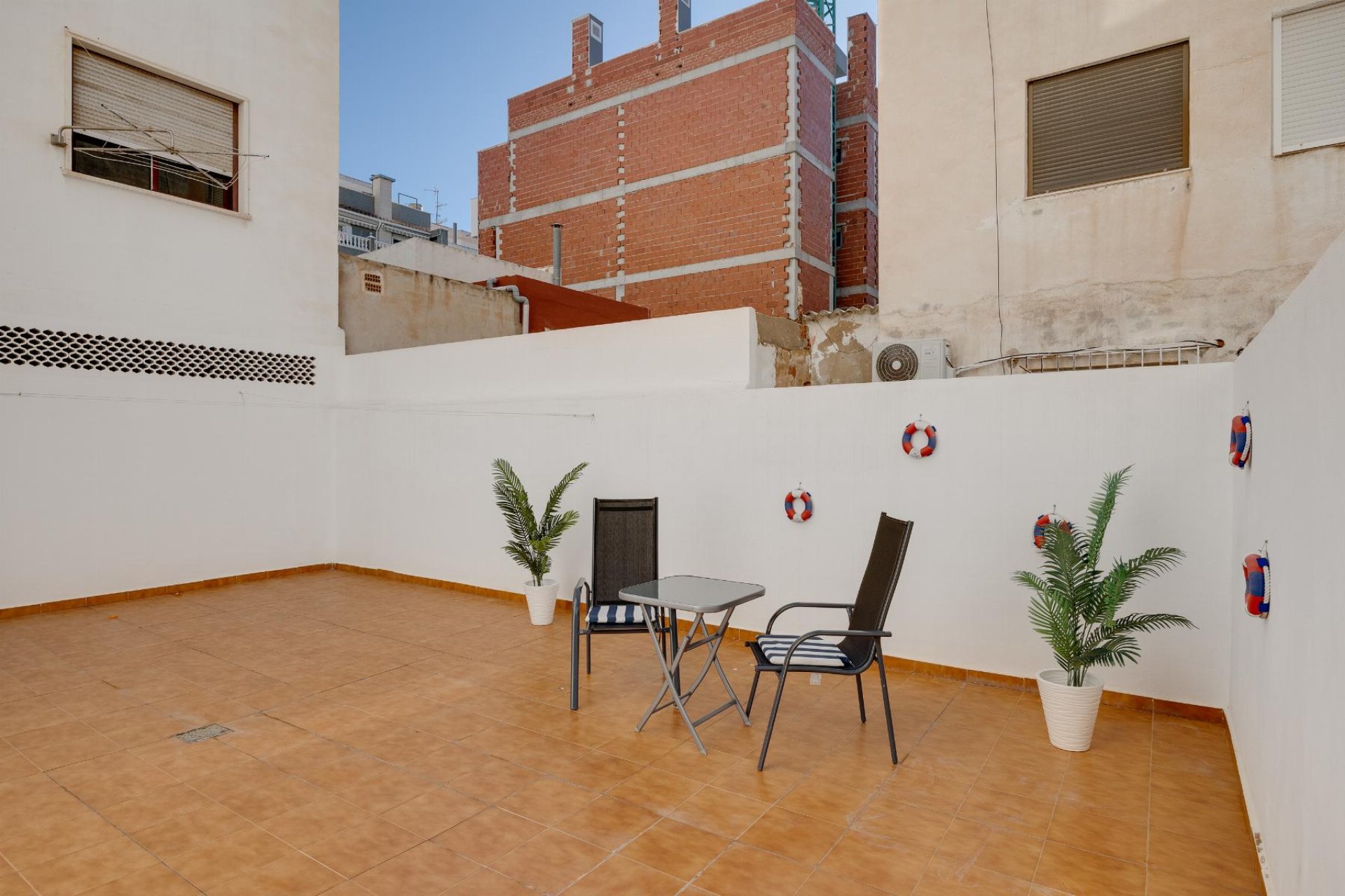 Resale - Apartment / flat -
Torrevieja - Playa del Cura