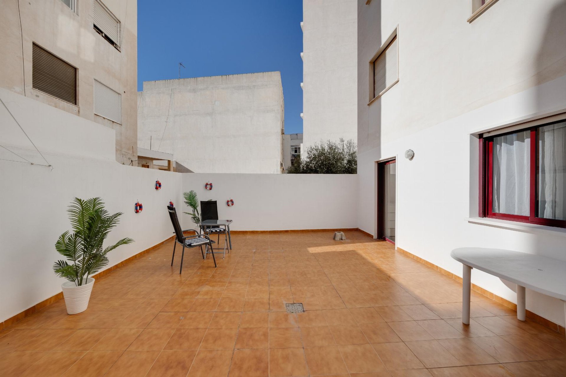 Resale - Apartment / flat -
Torrevieja - Playa del Cura