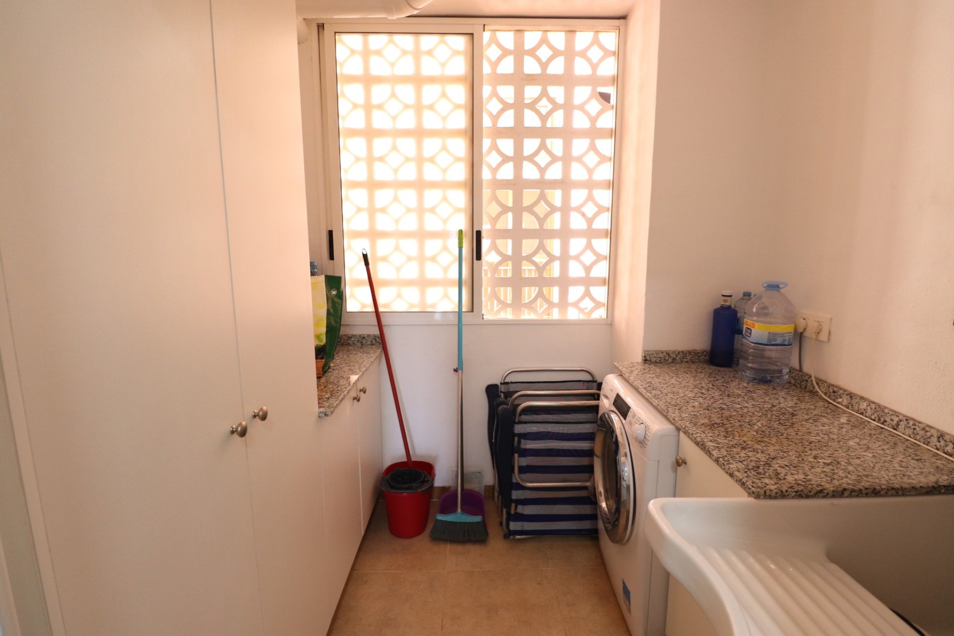 Resale - Apartment / flat -
Torrevieja - Playa Del Cura