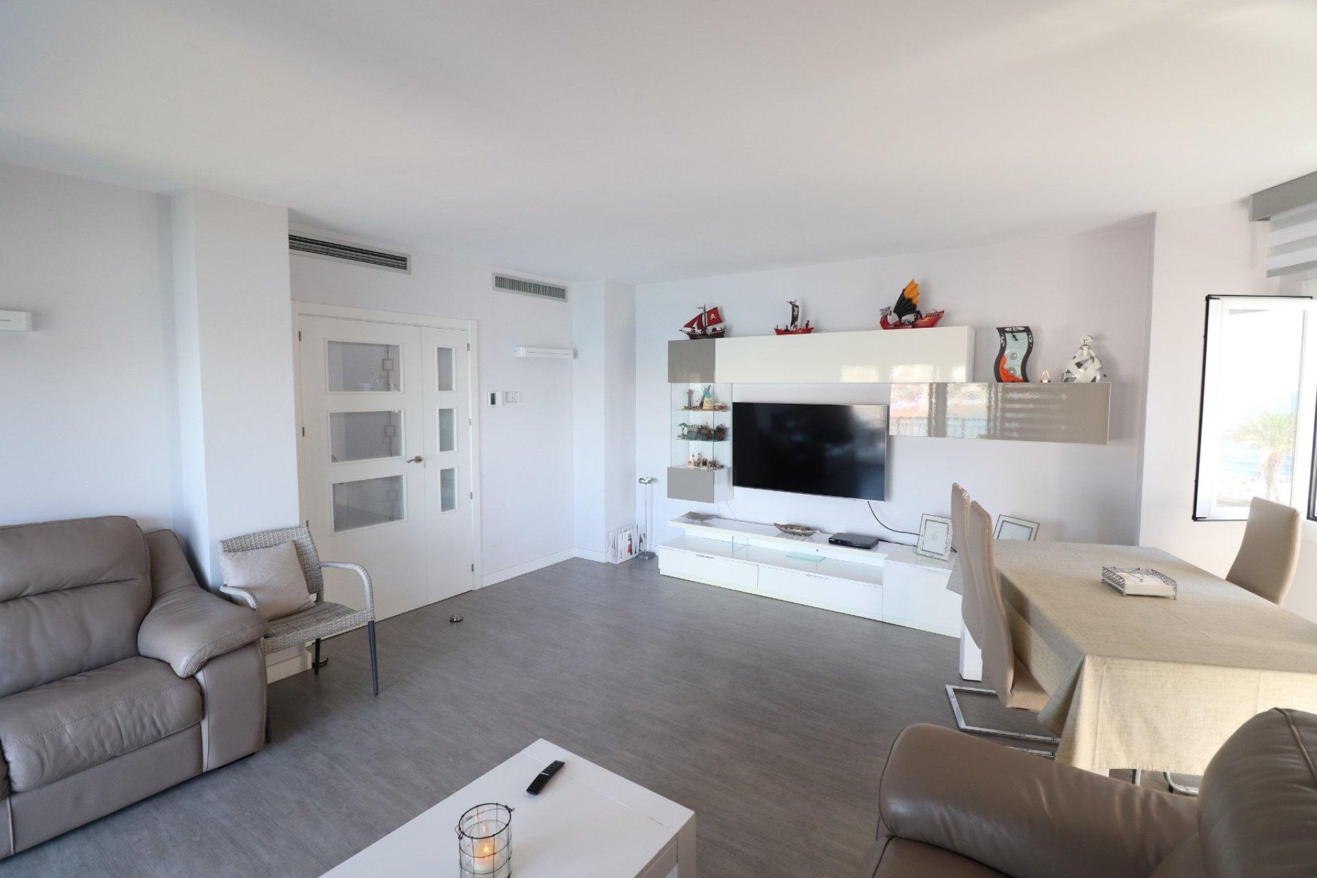 Resale - Apartment / flat -
Torrevieja - Playa Del Cura